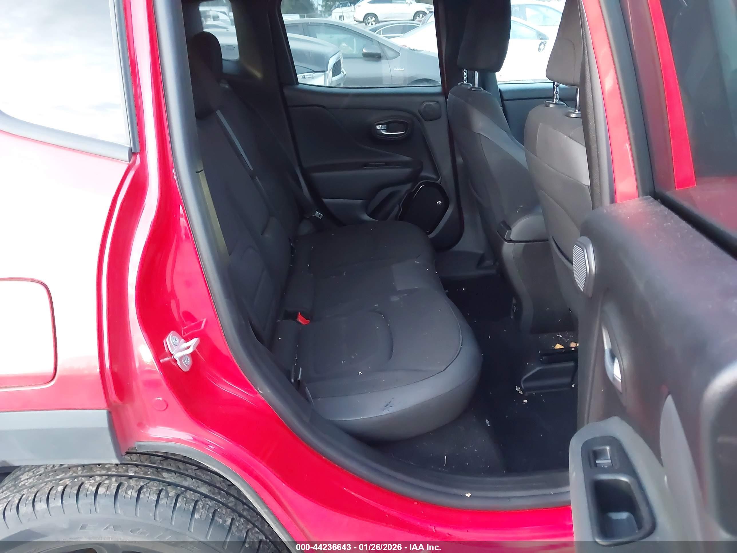 JEEP RENEGADE image 8