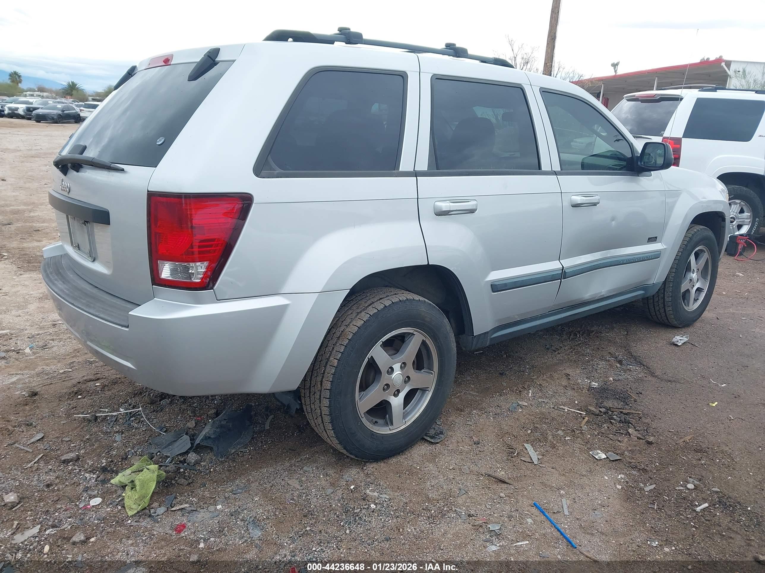 JEEP GRAND image 4