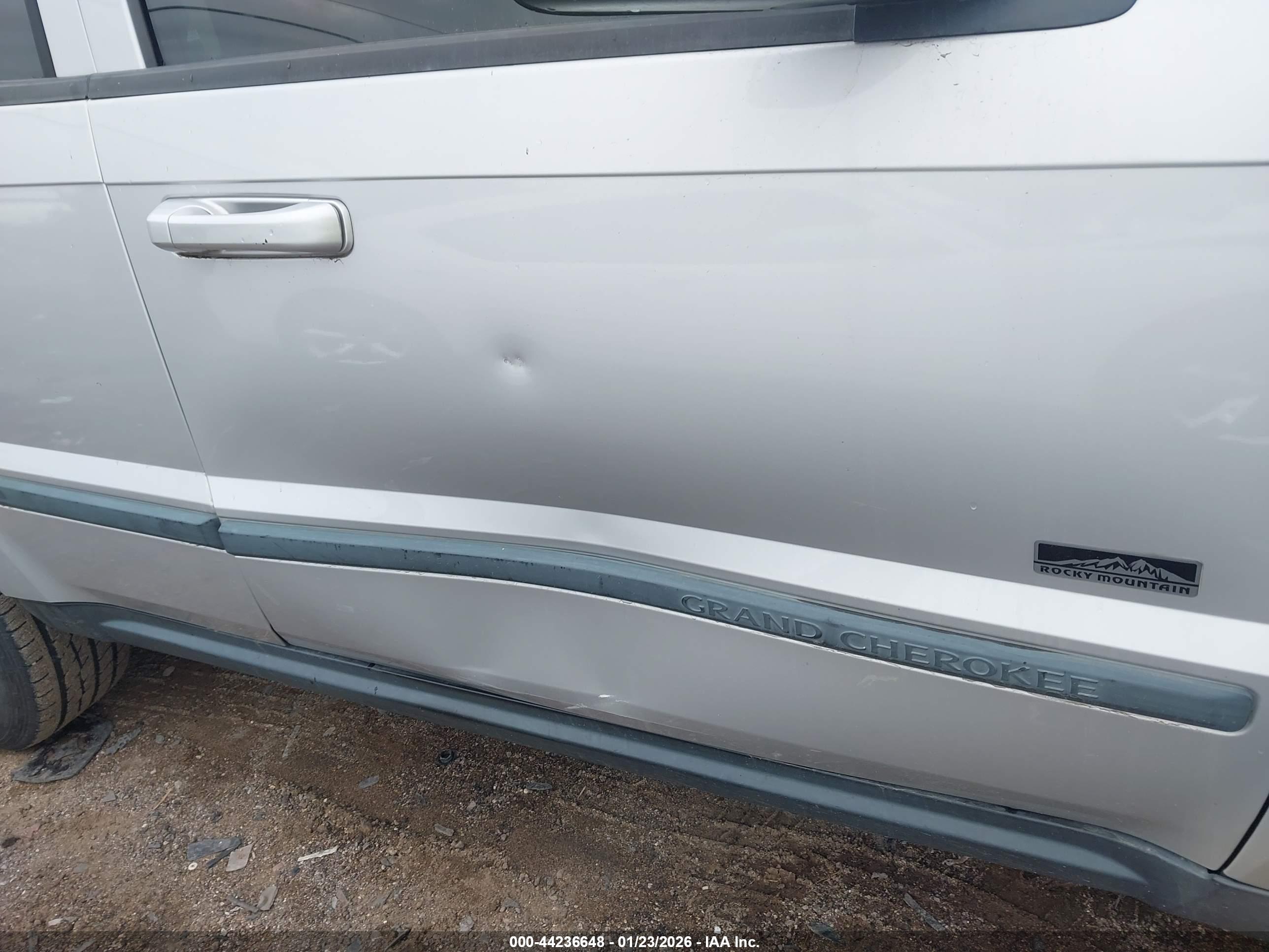JEEP GRAND image 6
