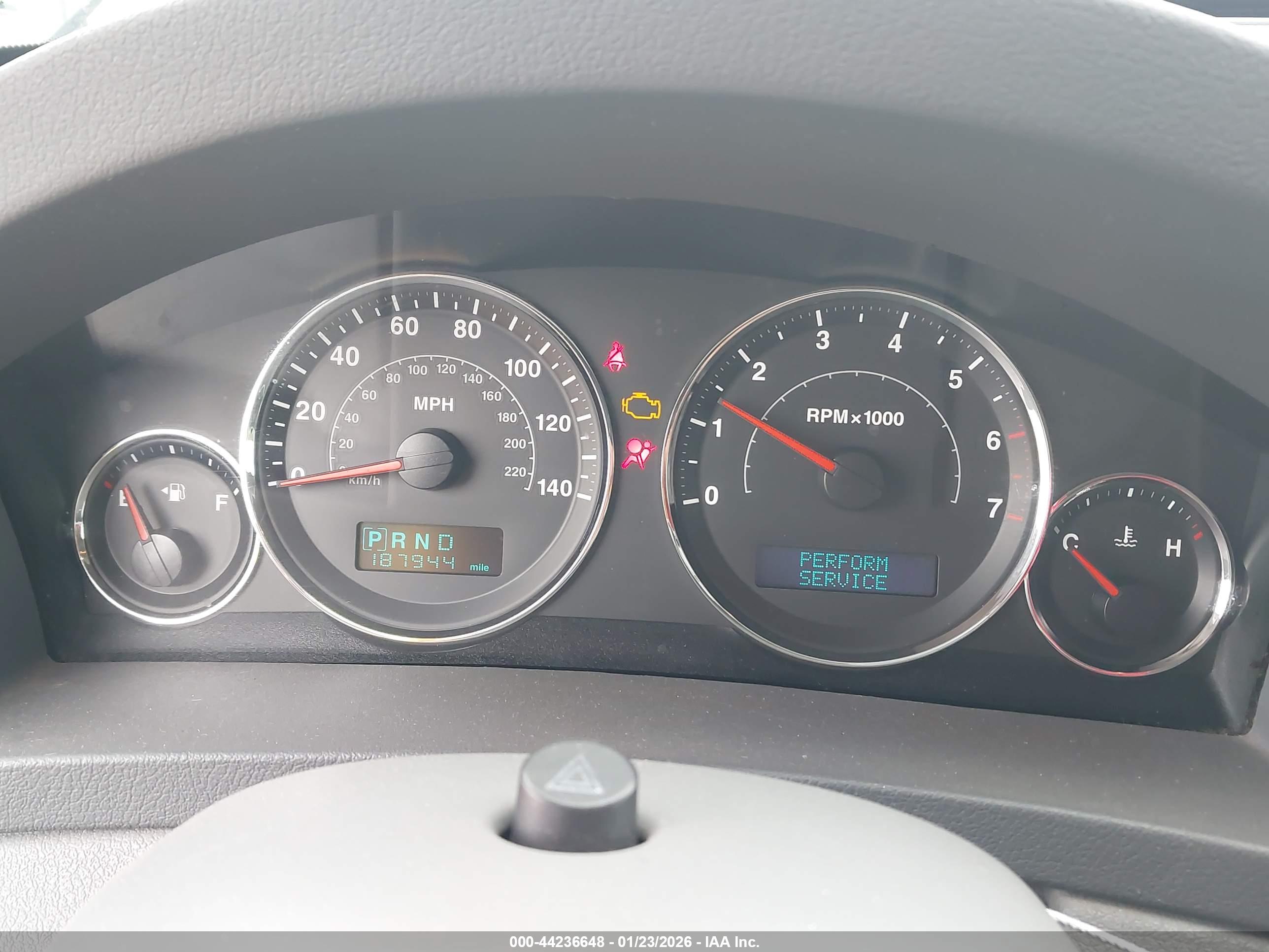 JEEP GRAND image 7