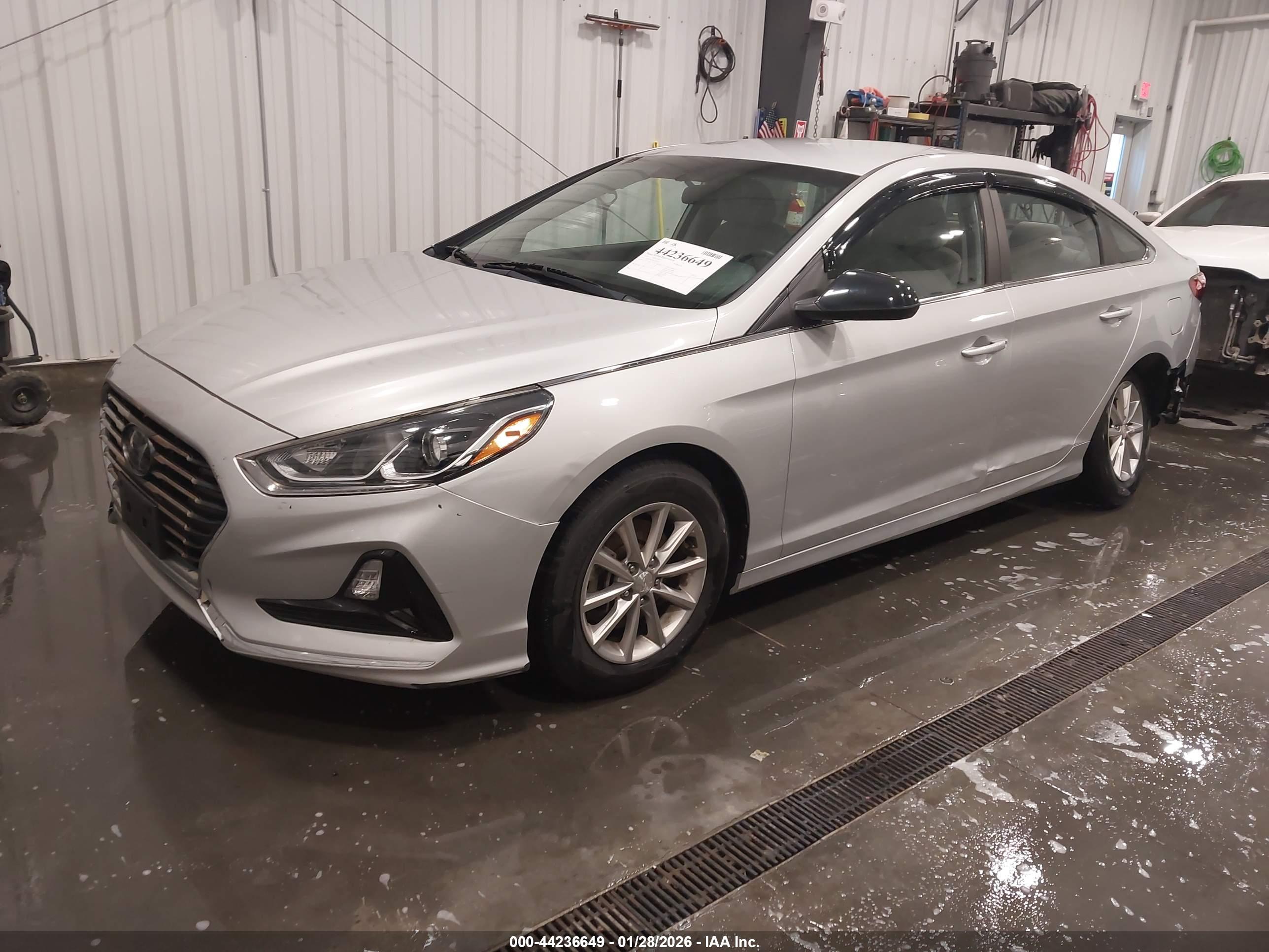 HYUNDAI SONATA image 2