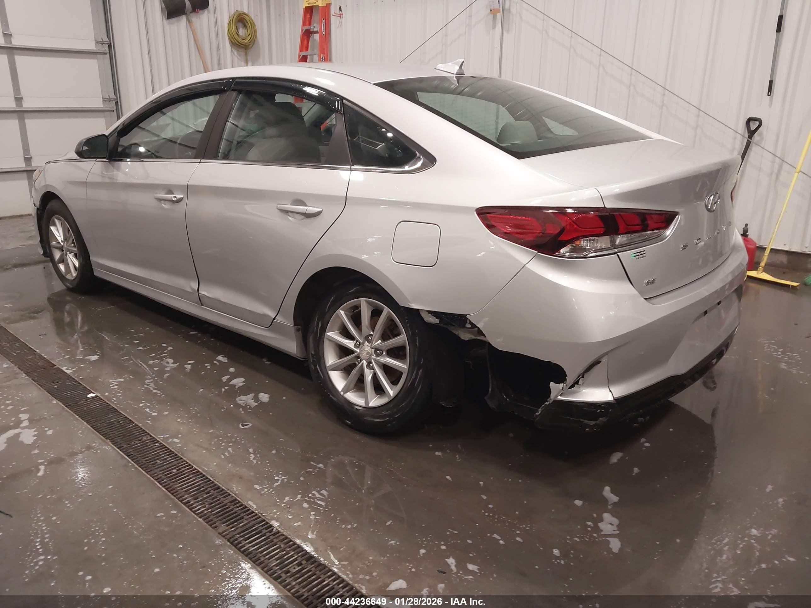 HYUNDAI SONATA image 6