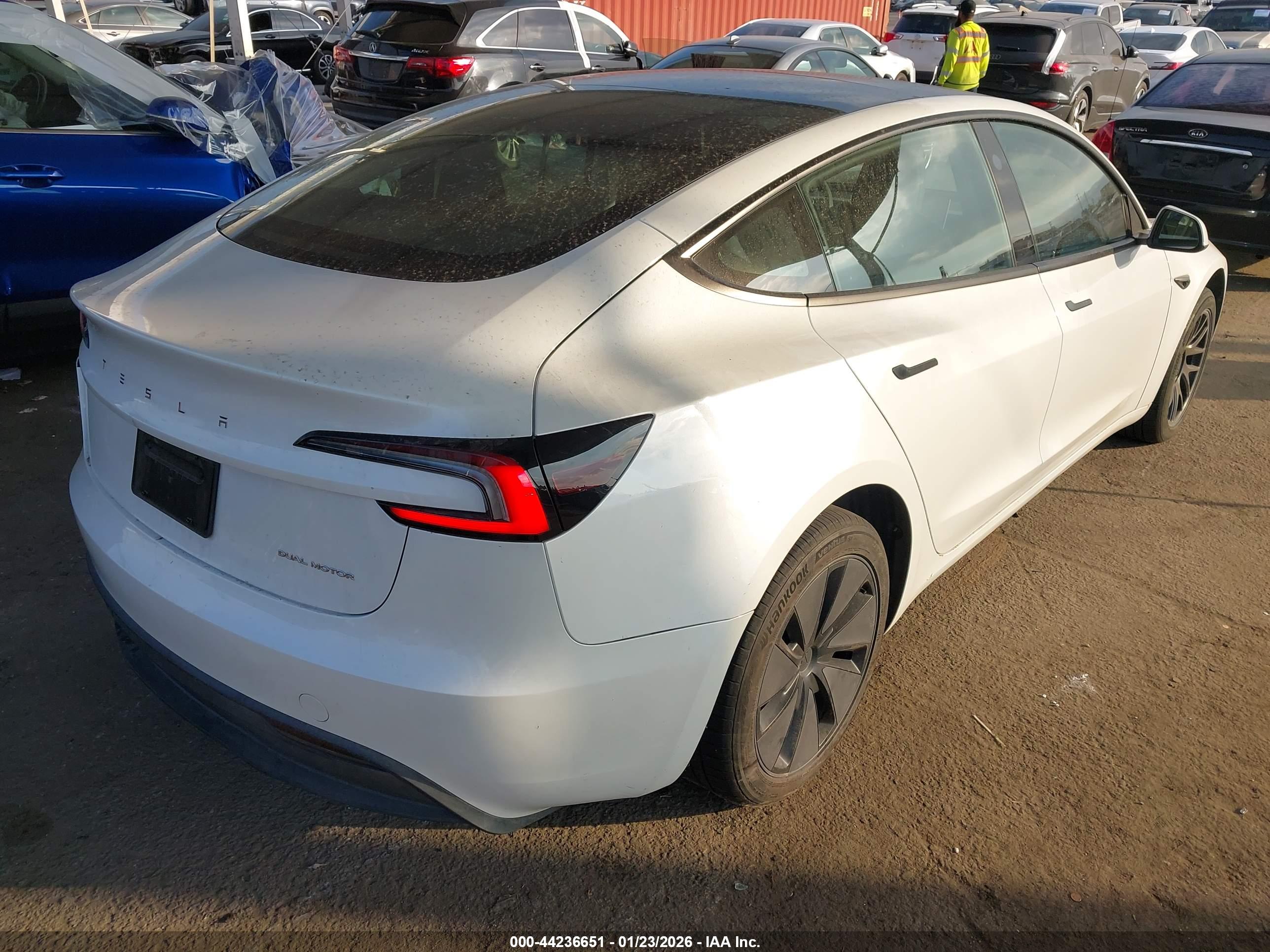 TESLA MODEL image 4