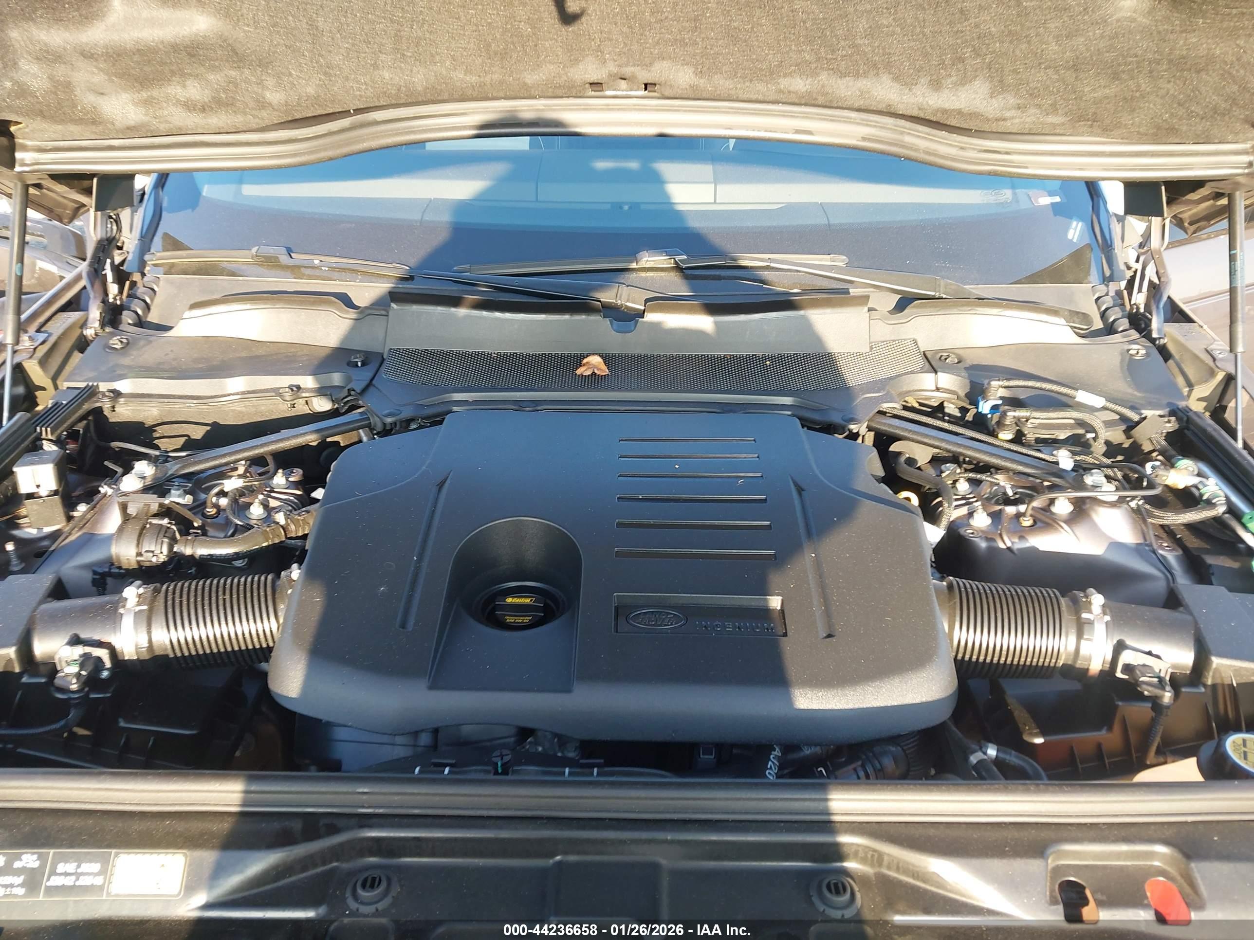 LAND ROVER image 10