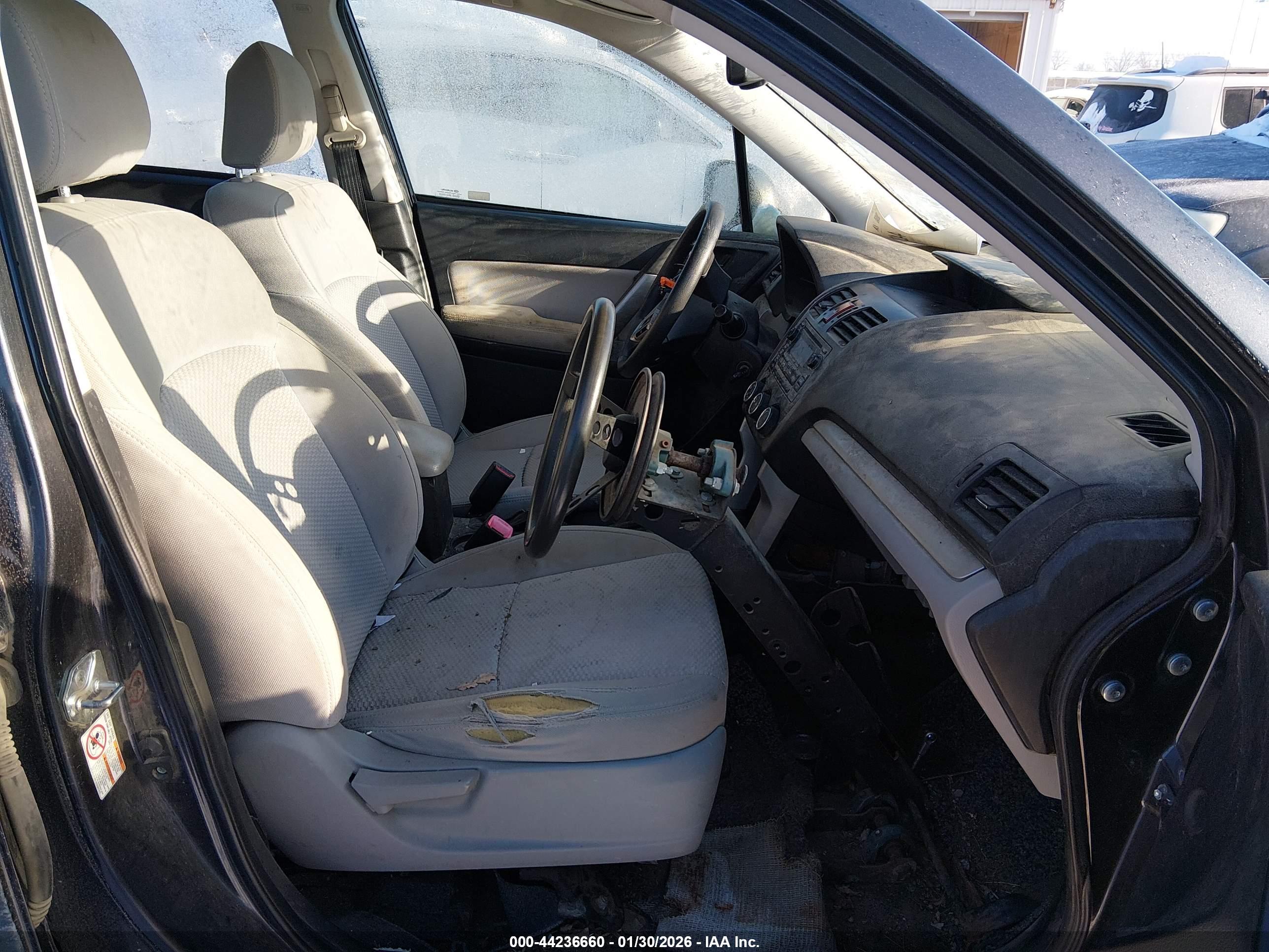 SUBARU FORESTER image 5