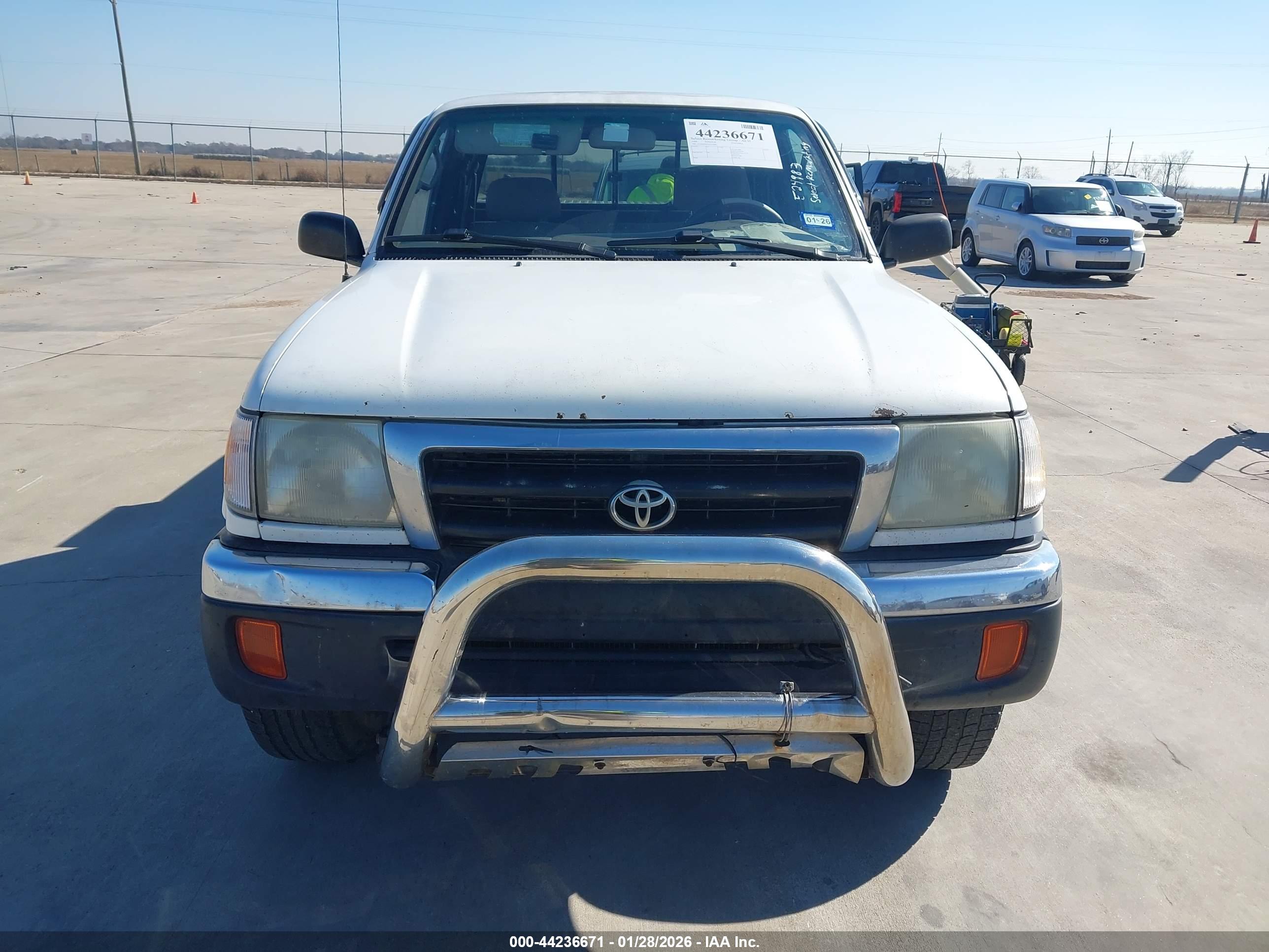 TOYOTA TACOMA image 6