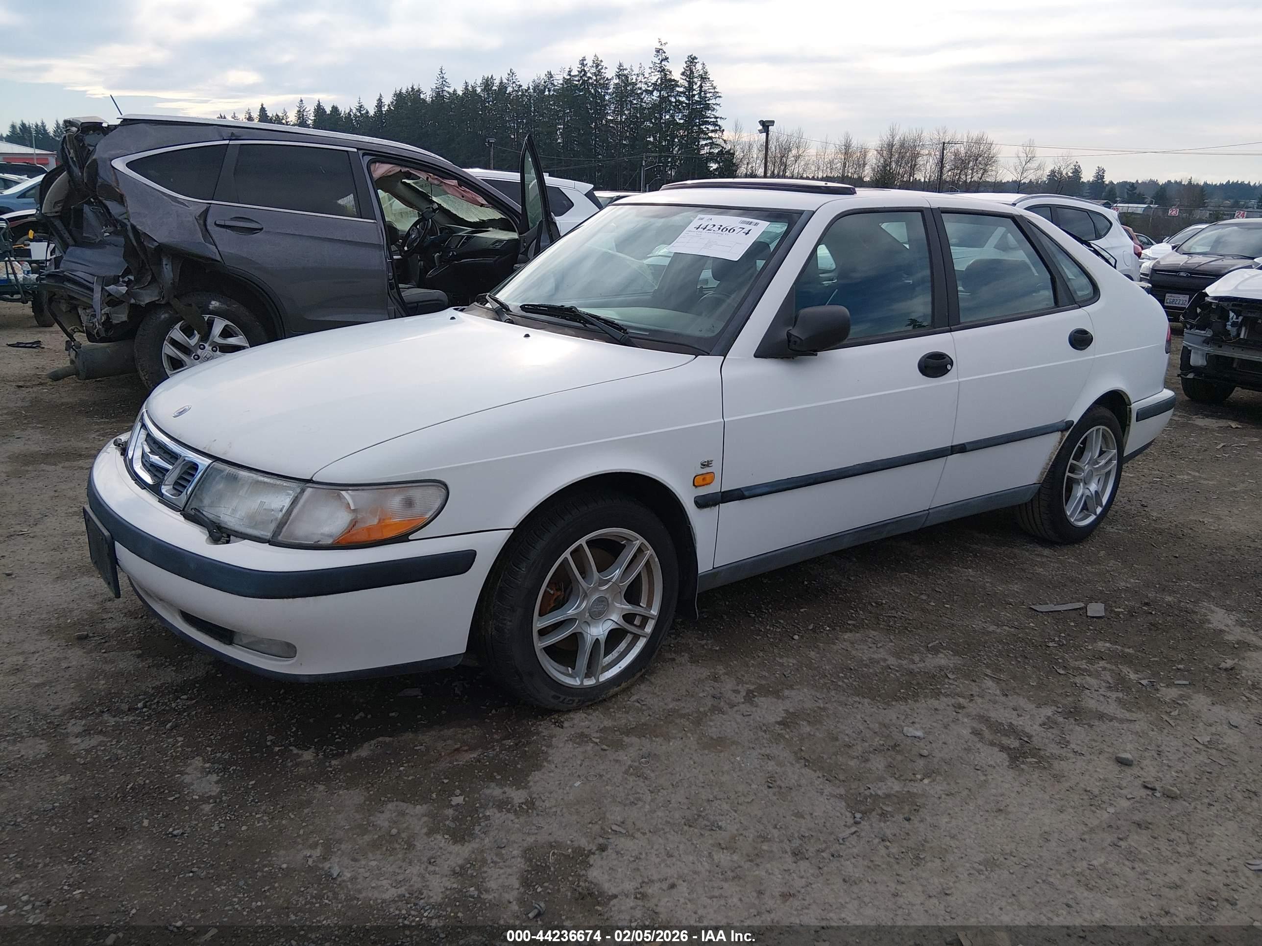 SAAB 9-3 image 2