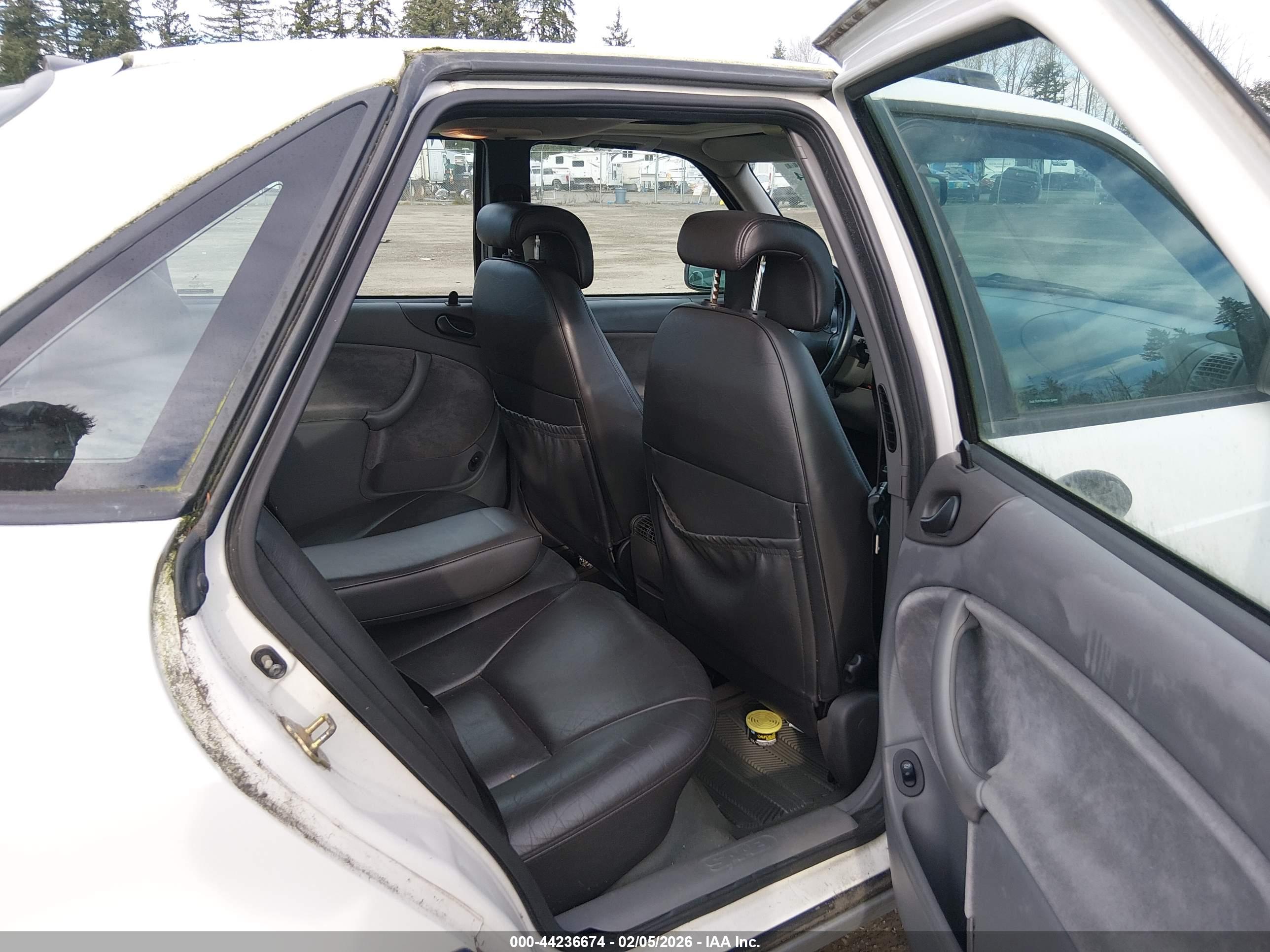 SAAB 9-3 image 8