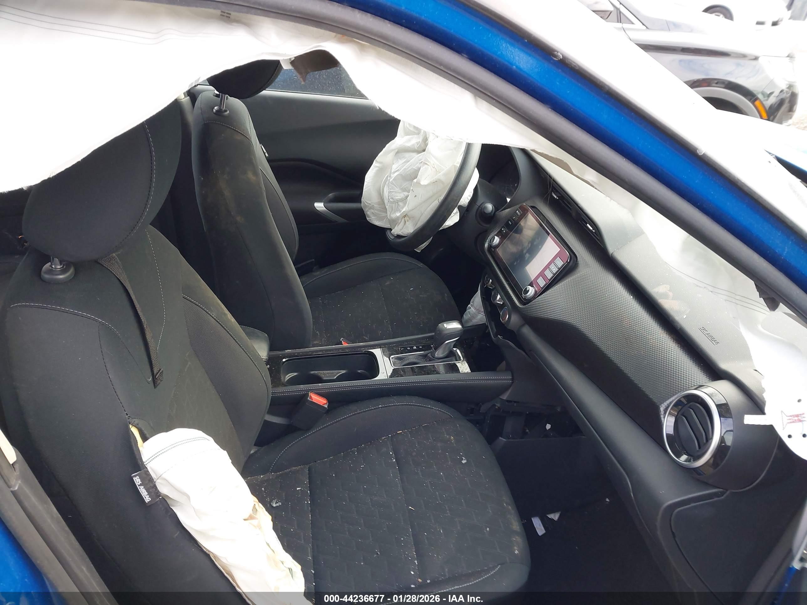 NISSAN KICKS image 5
