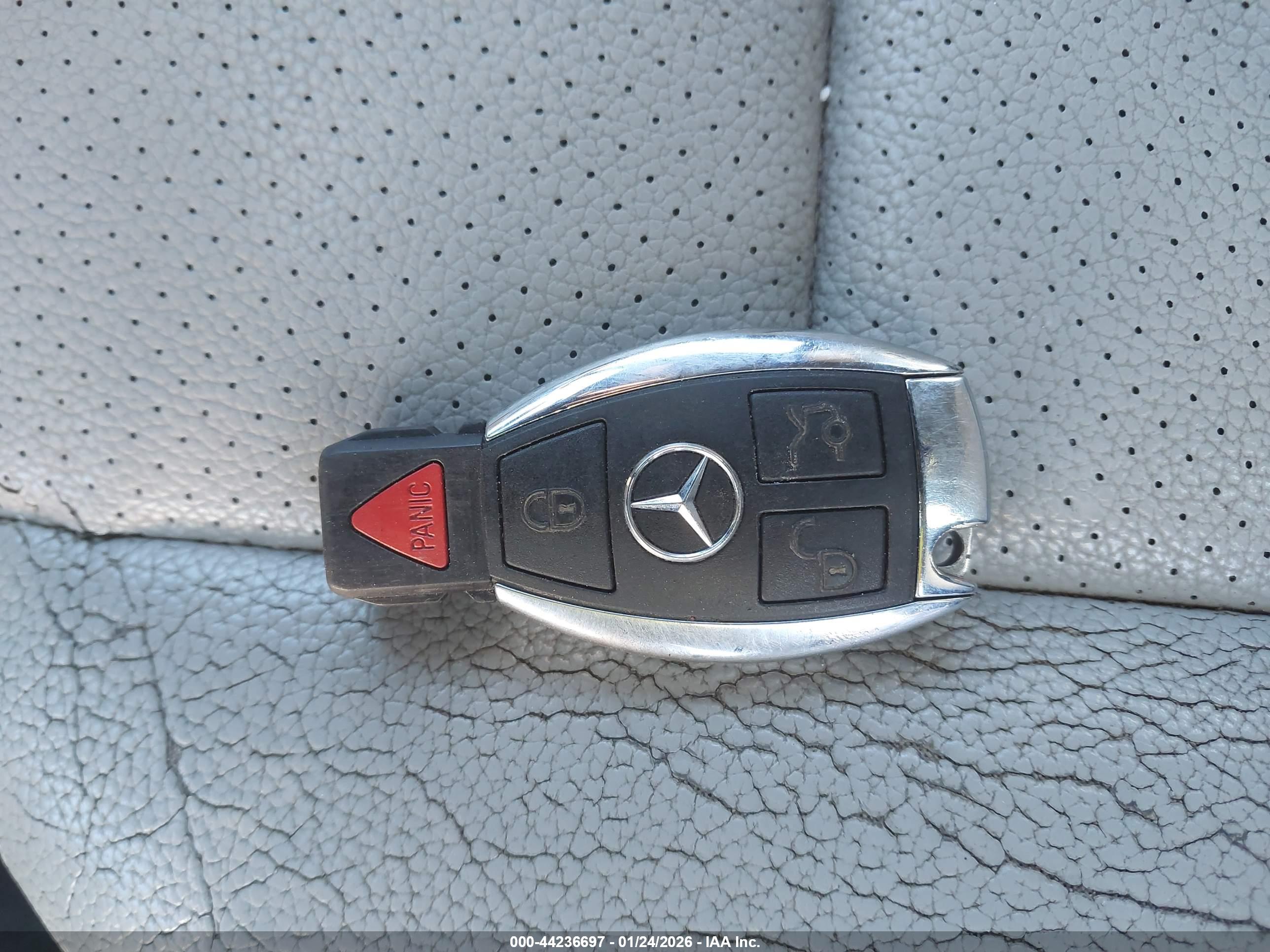 MERCEDES-BENZ C image 11