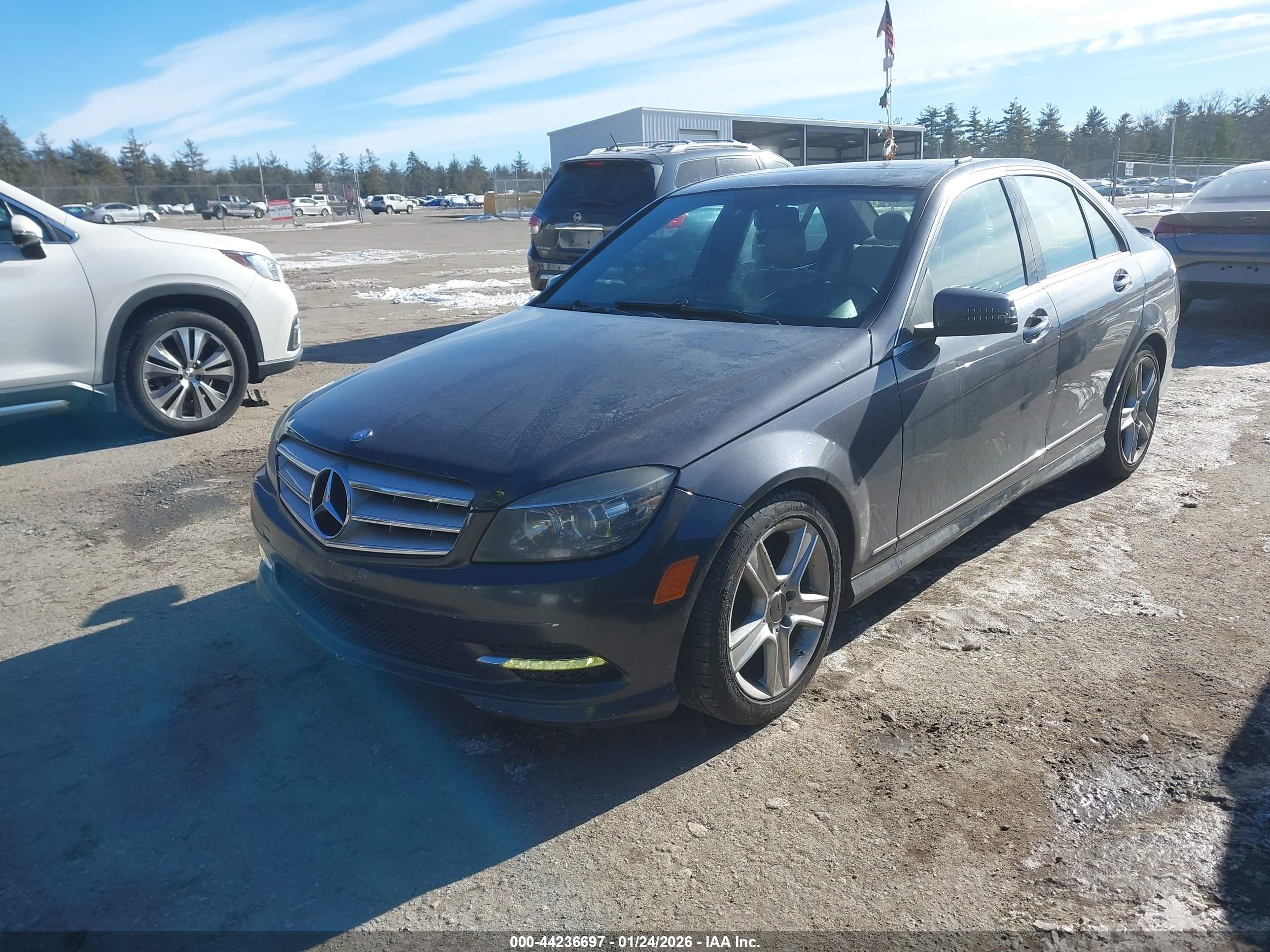 MERCEDES-BENZ C image 2