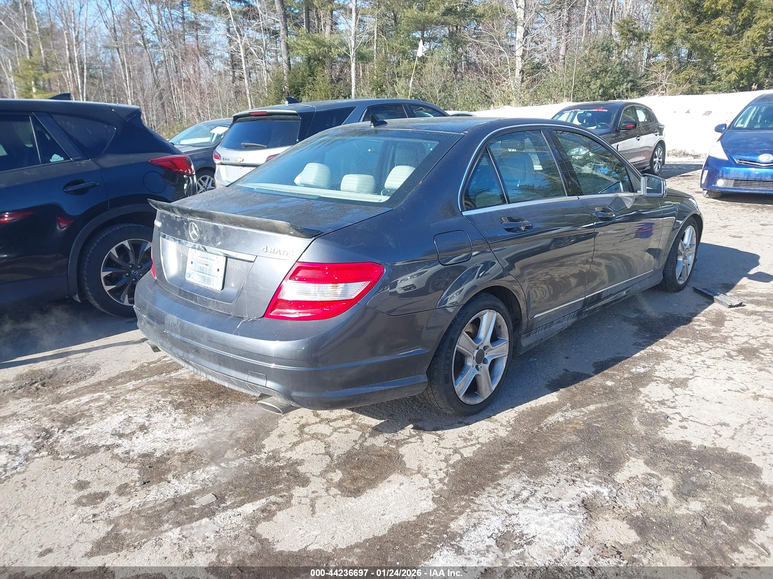 MERCEDES-BENZ C image 4