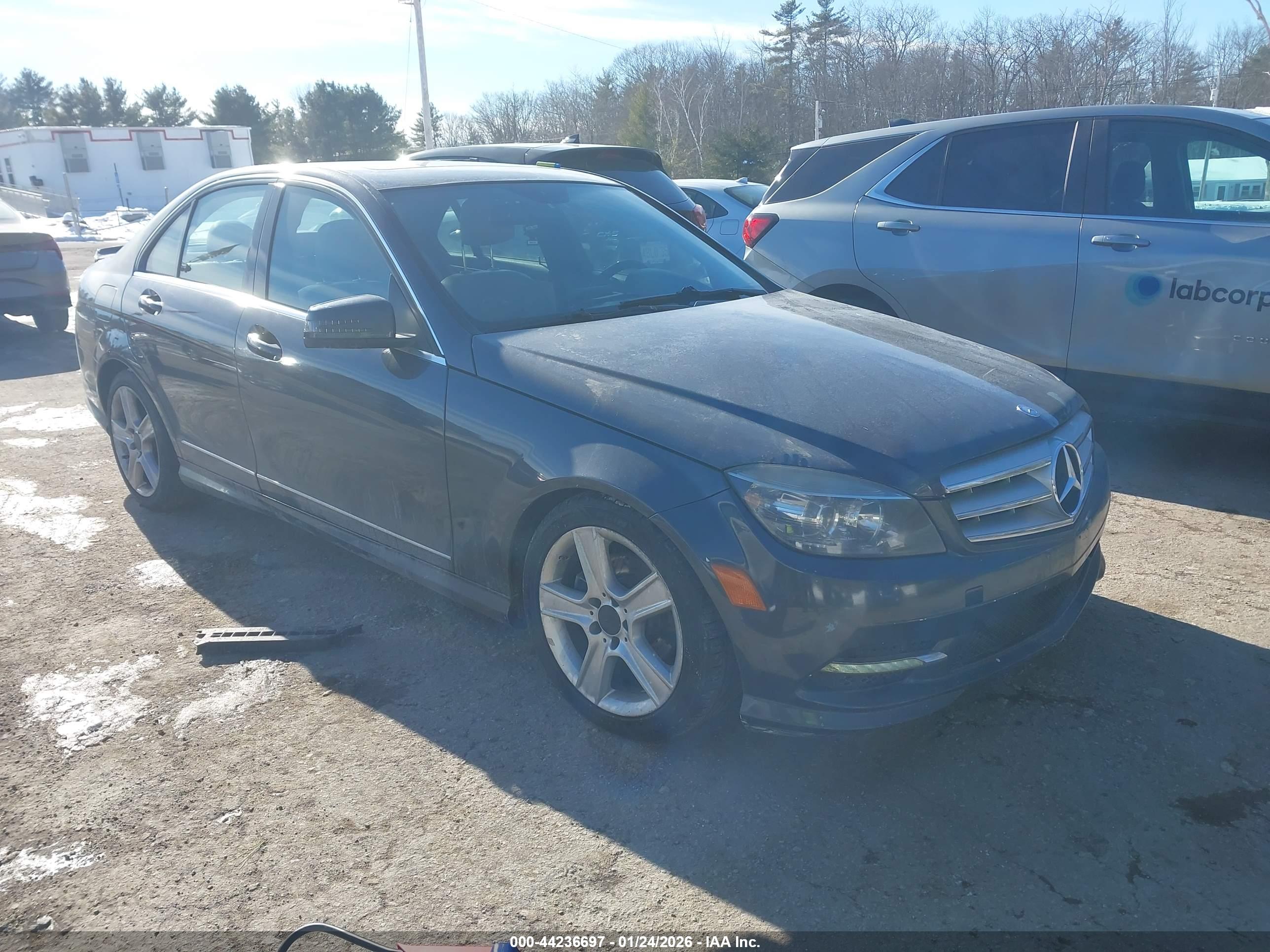 MERCEDES-BENZ C image 6