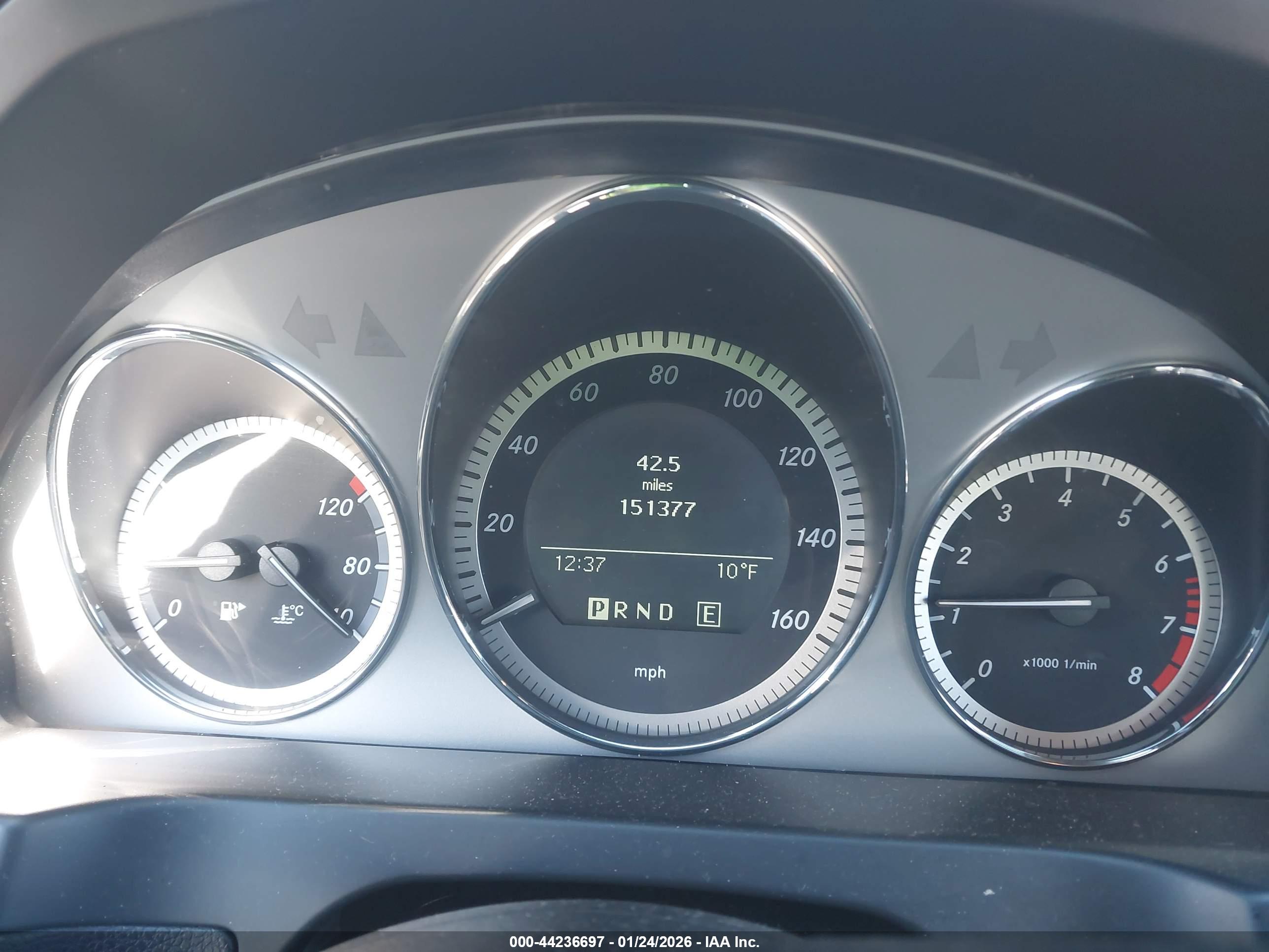 MERCEDES-BENZ C image 7
