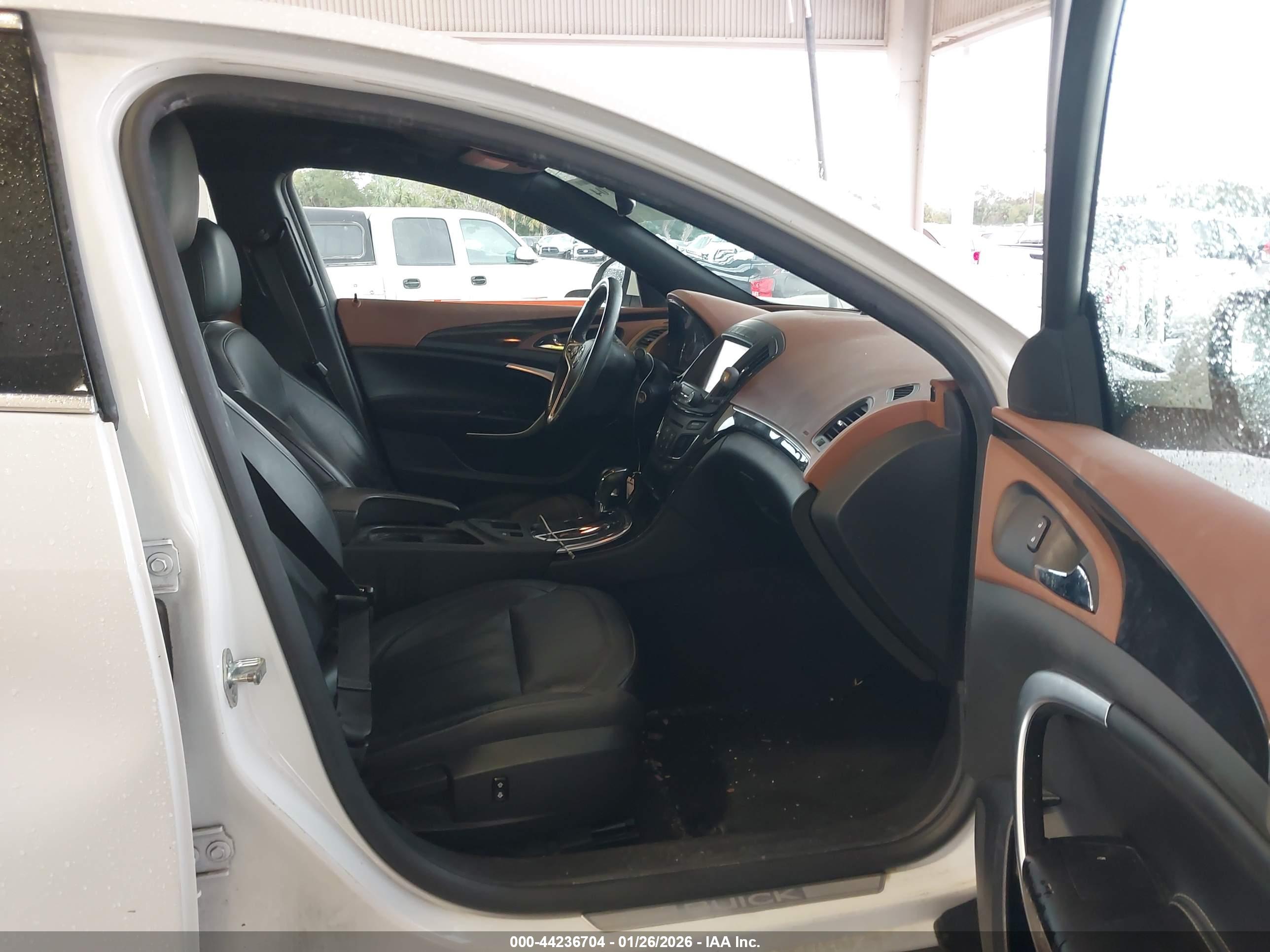 BUICK REGAL image 5