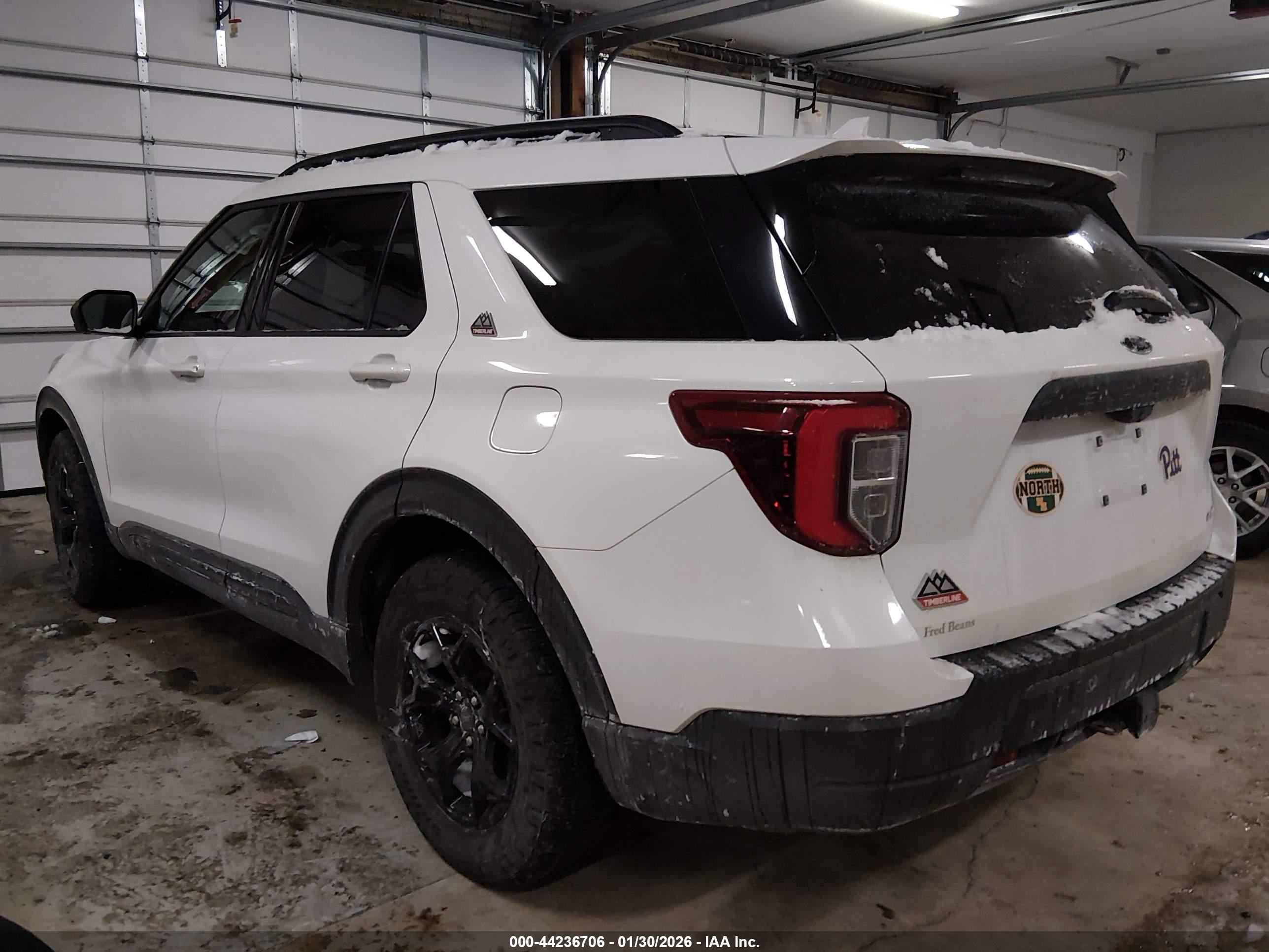 FORD EXPLORER image 3