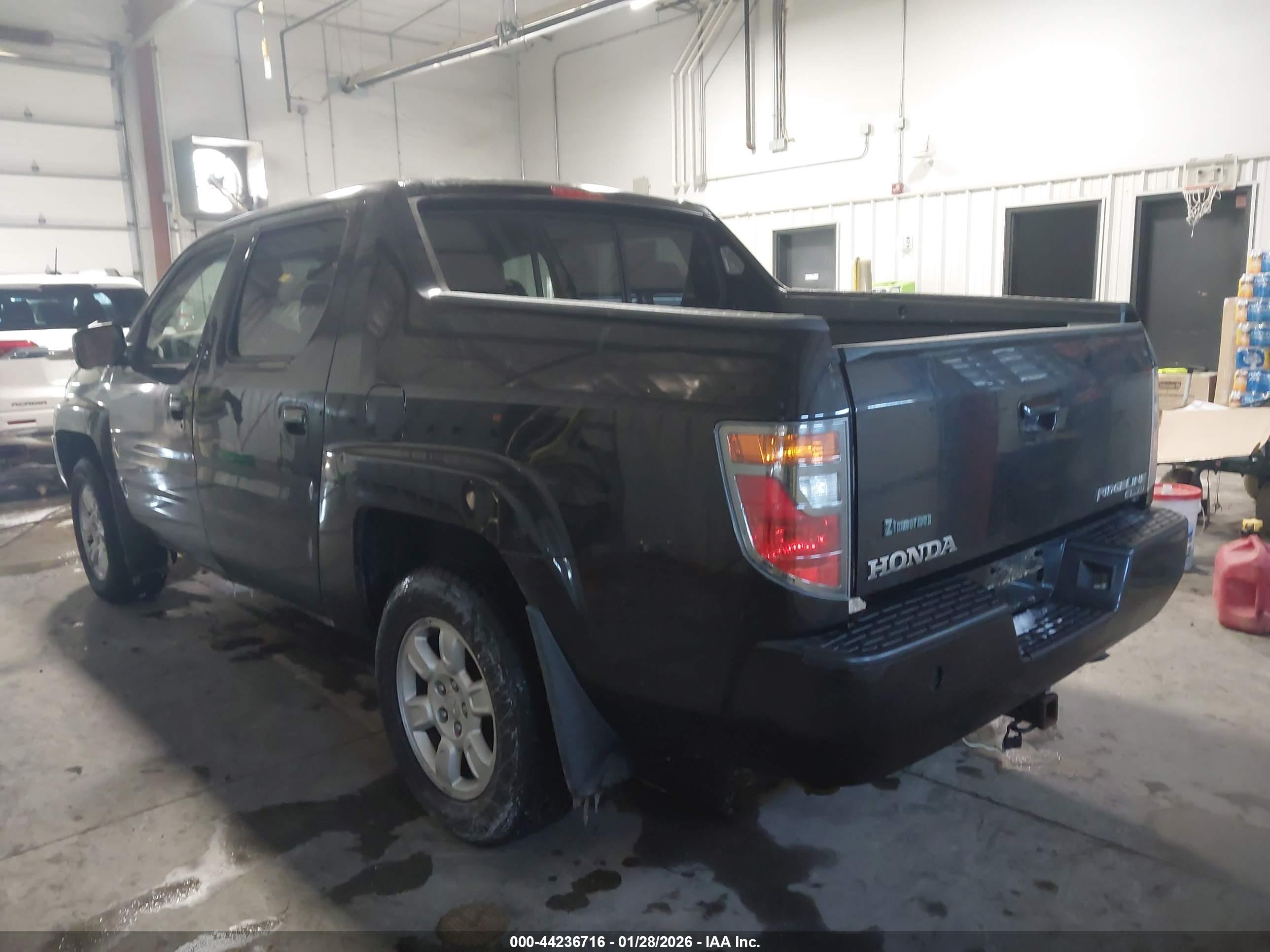 HONDA RIDGELINE image 3