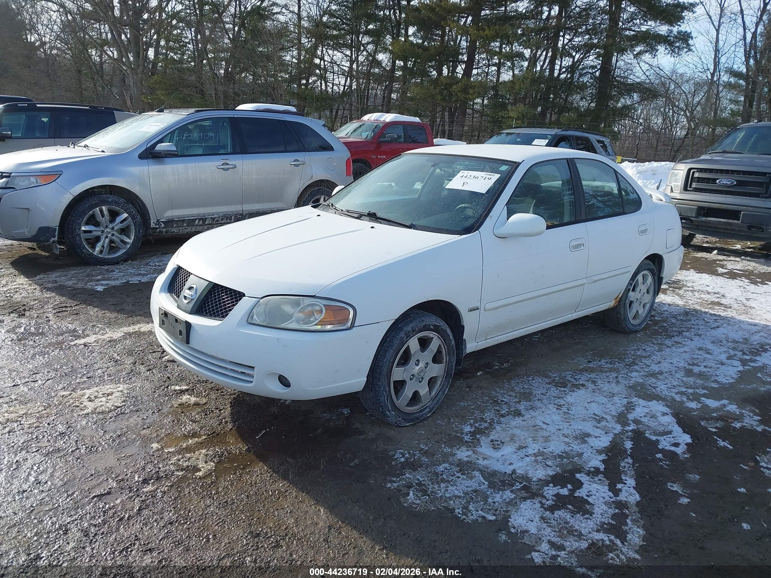 NISSAN SENTRA image 2