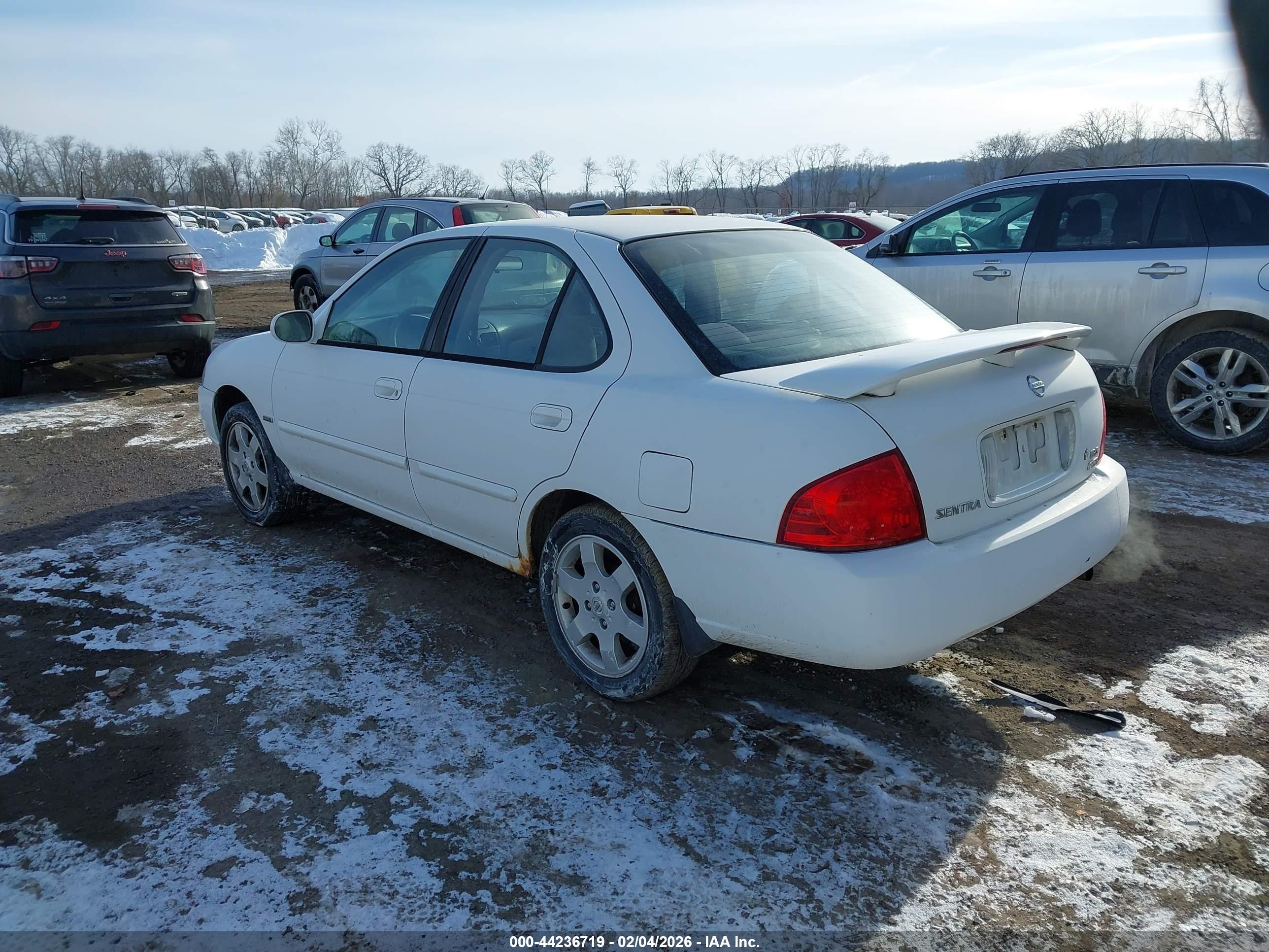 NISSAN SENTRA image 3