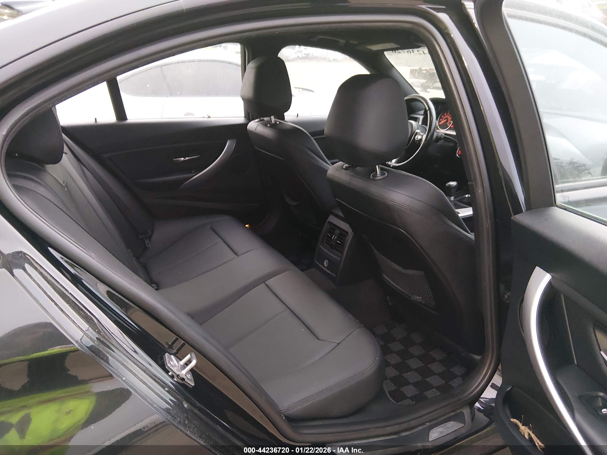BMW 335I image 8