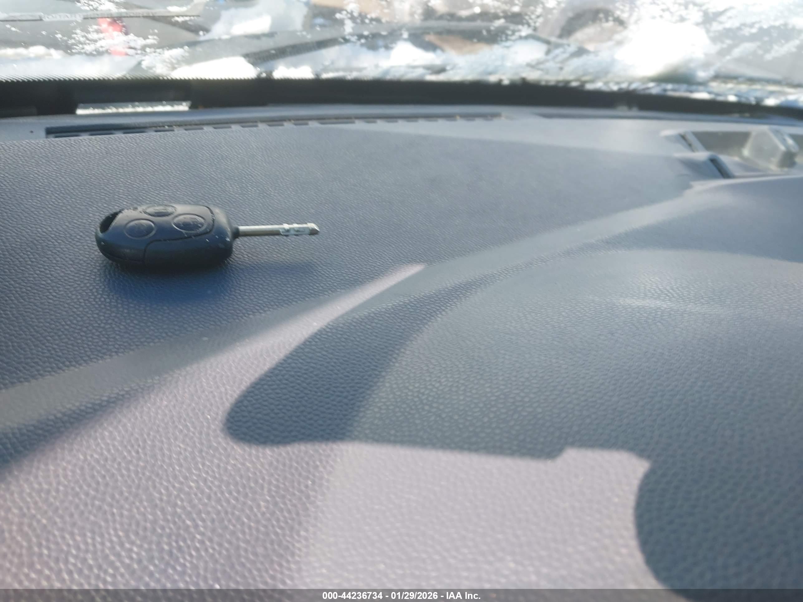 FORD TRANSIT image 11
