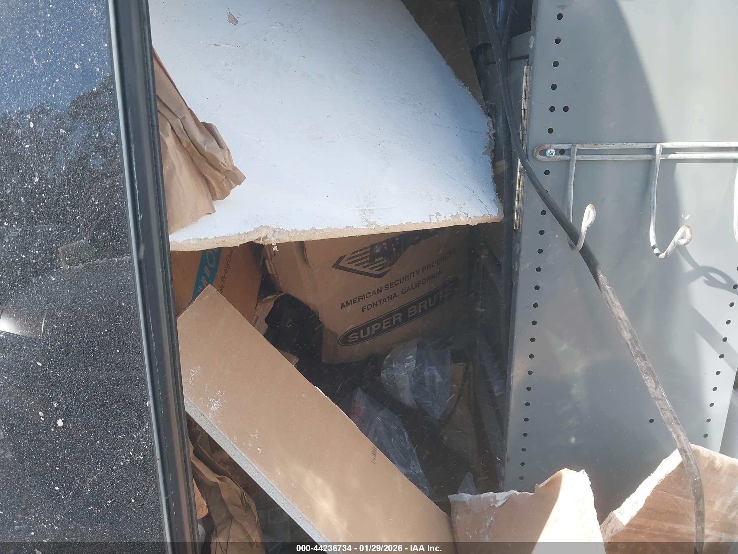 FORD TRANSIT image 8
