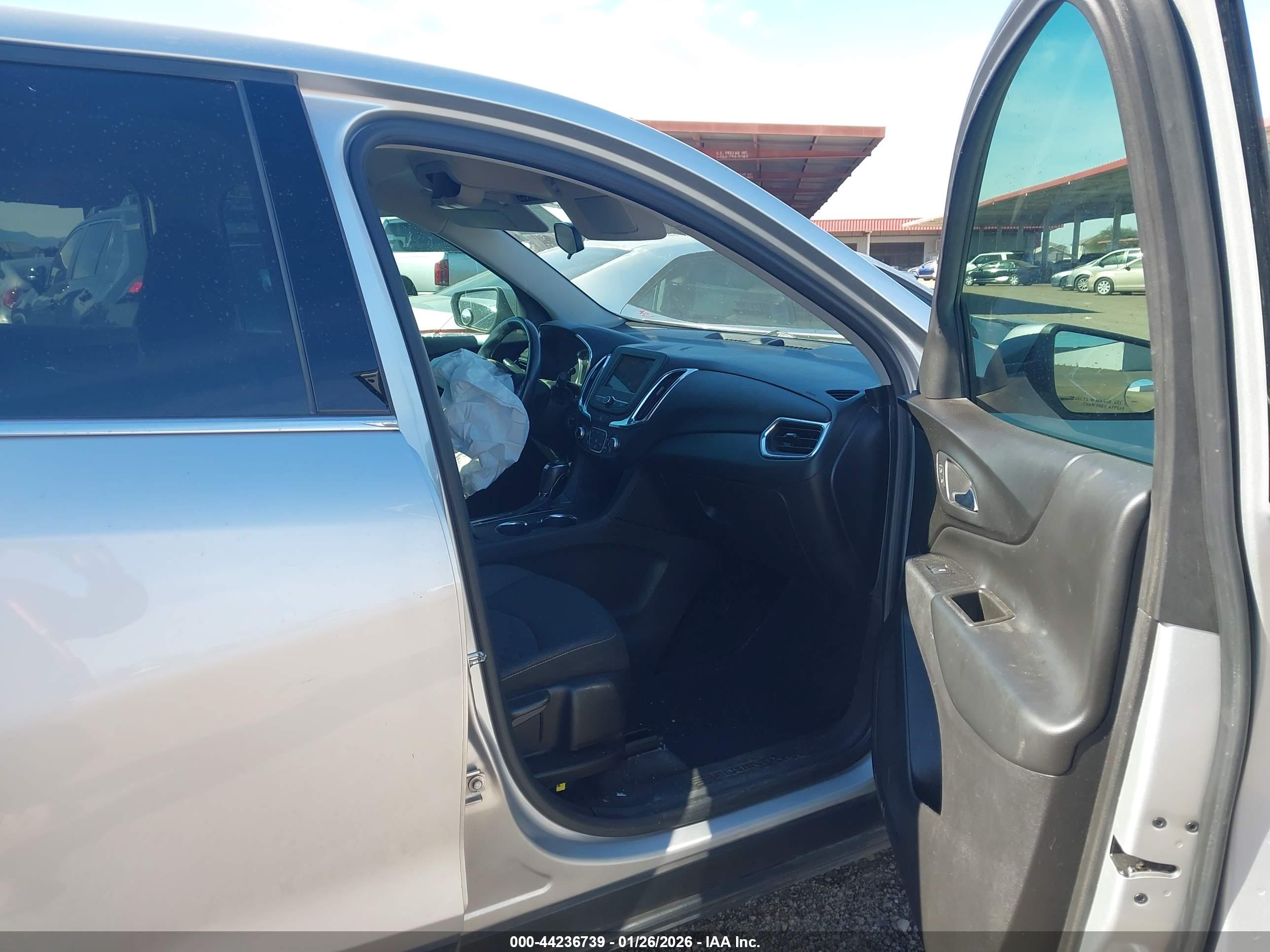 CHEVROLET EQUINOX image 5