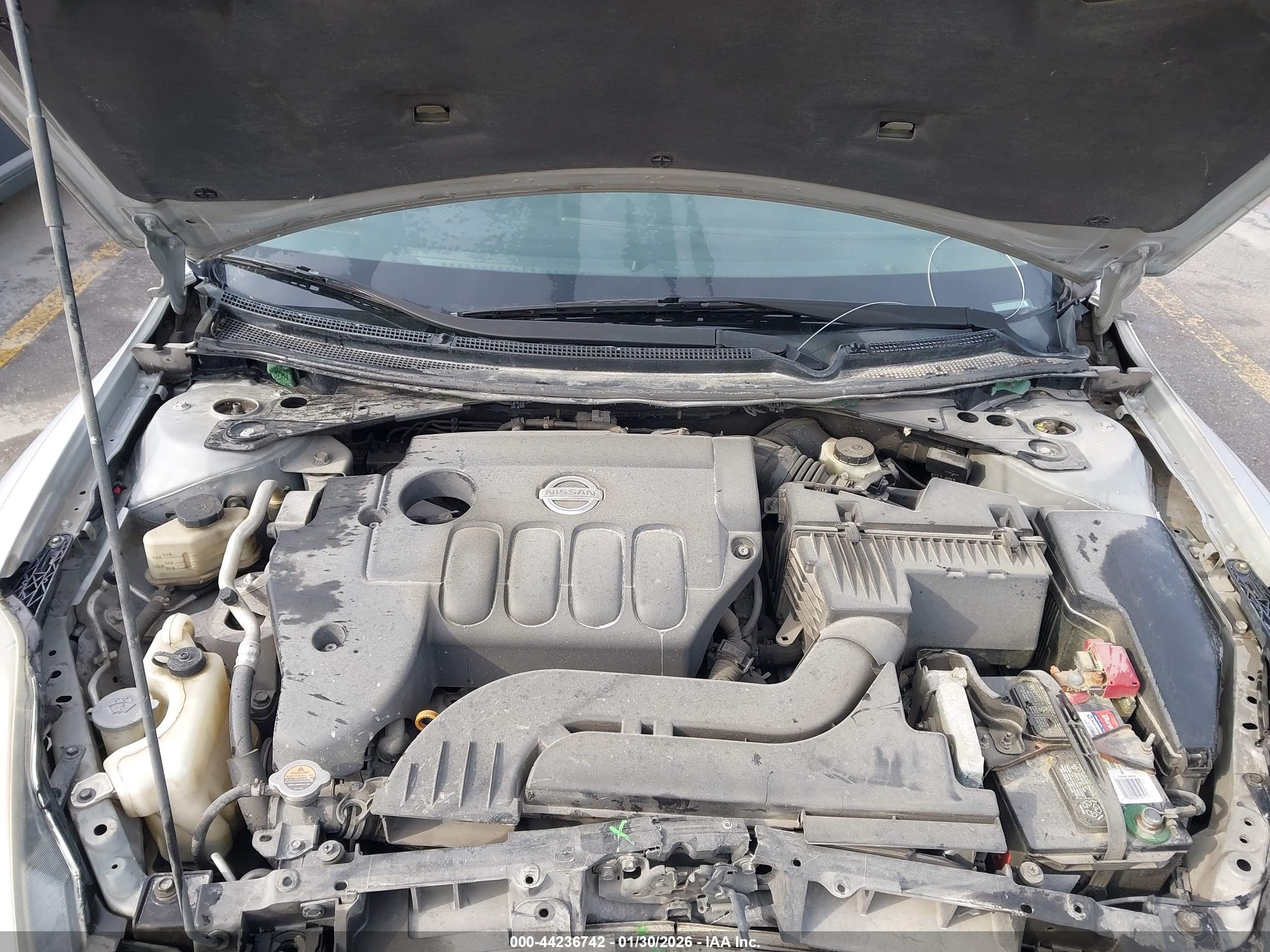 NISSAN ALTIMA image 10