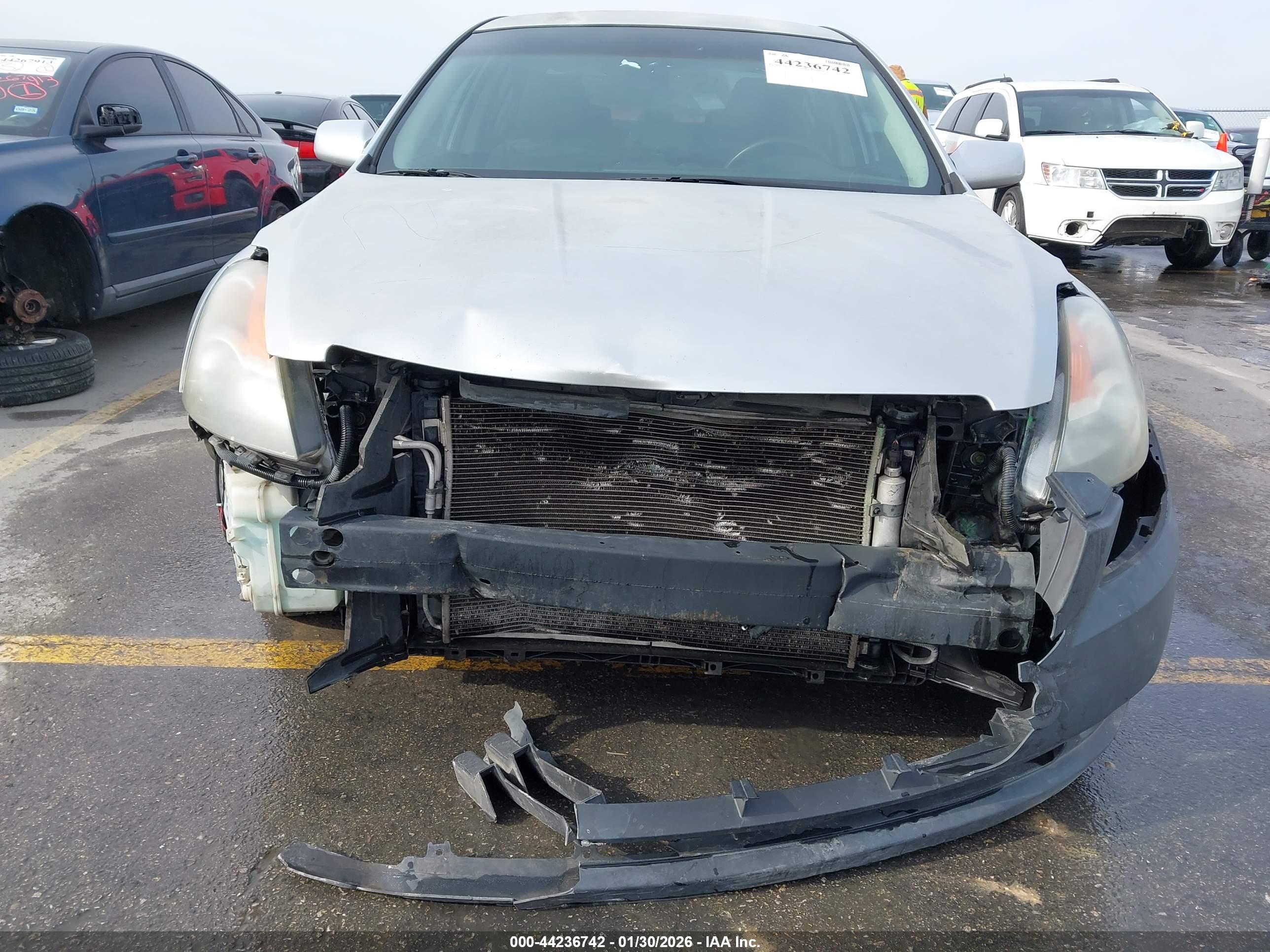 NISSAN ALTIMA image 6
