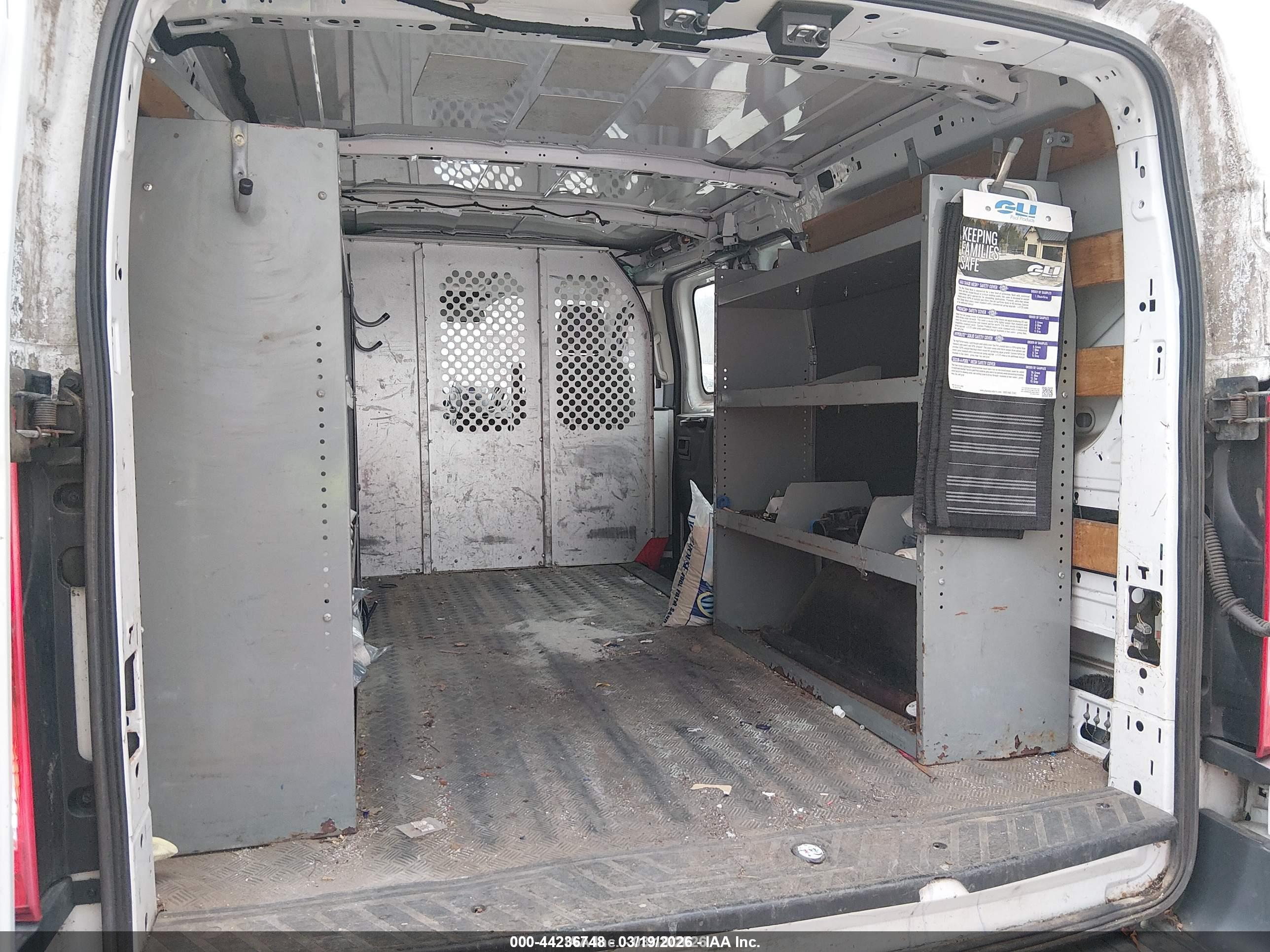 FORD TRANSIT-250 image 8