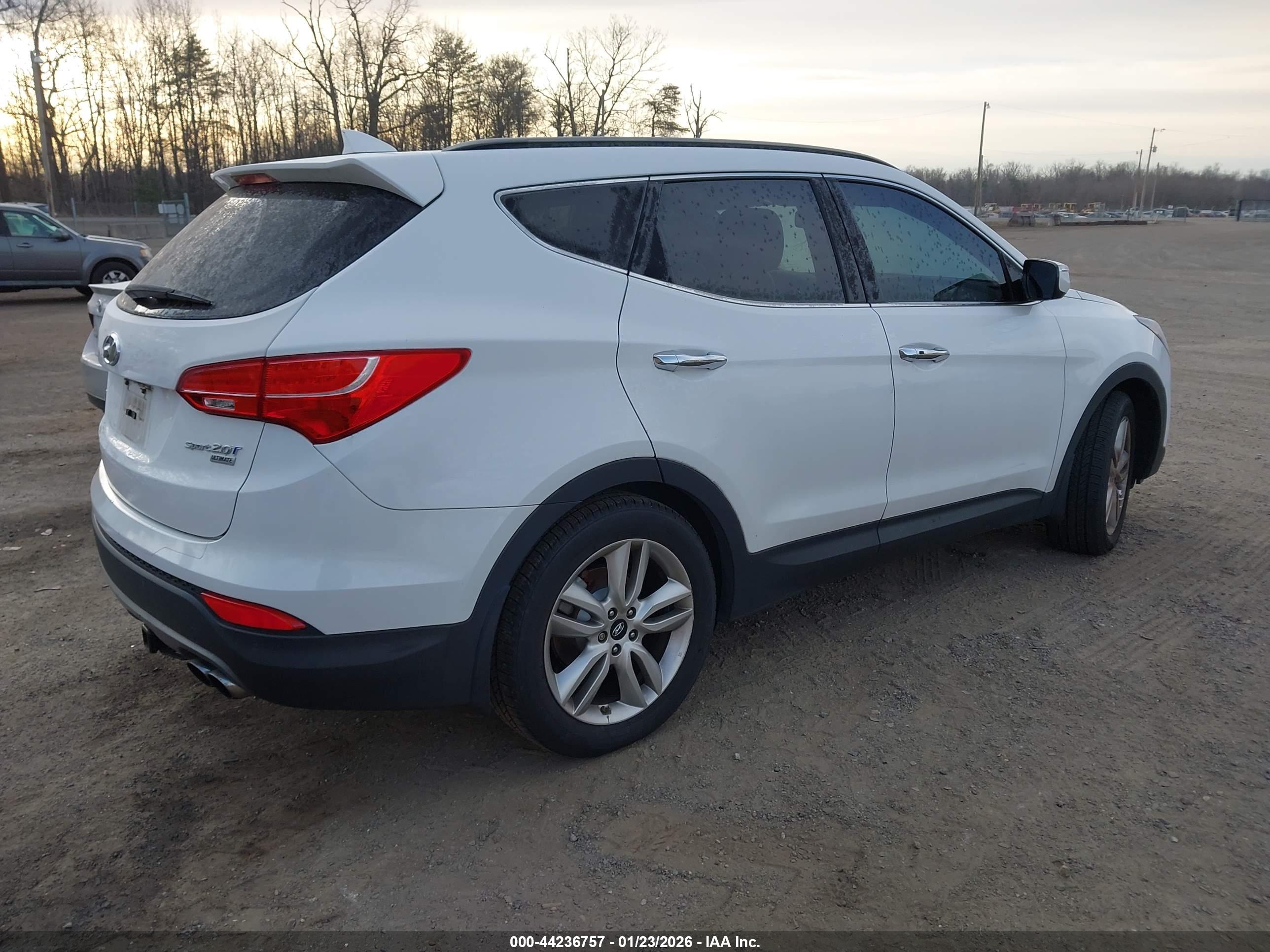 HYUNDAI SANTA image 4