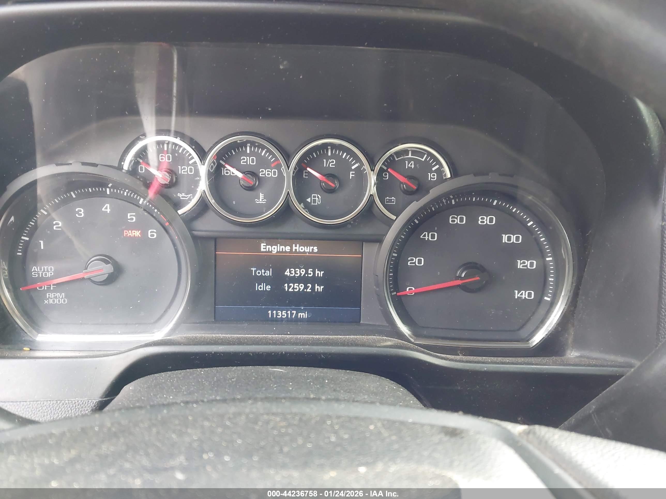 CHEVROLET SILVERADO image 7