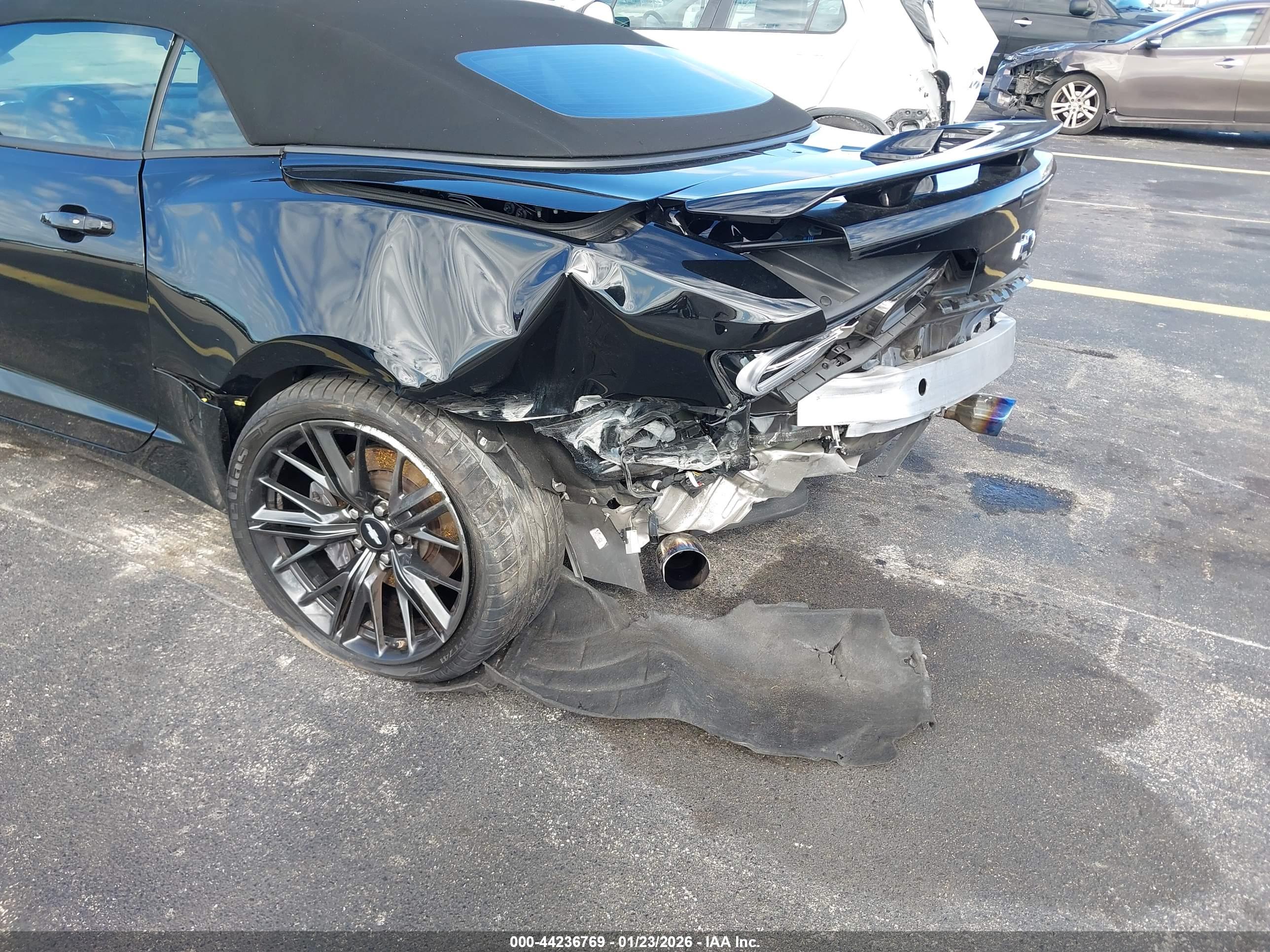 CHEVROLET CAMARO image 6