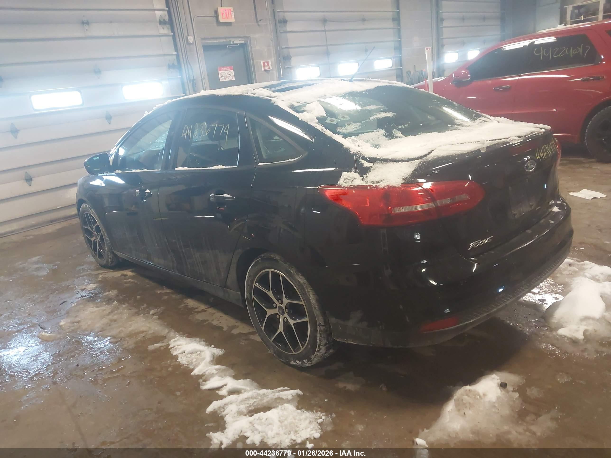 FORD FOCUS image 3