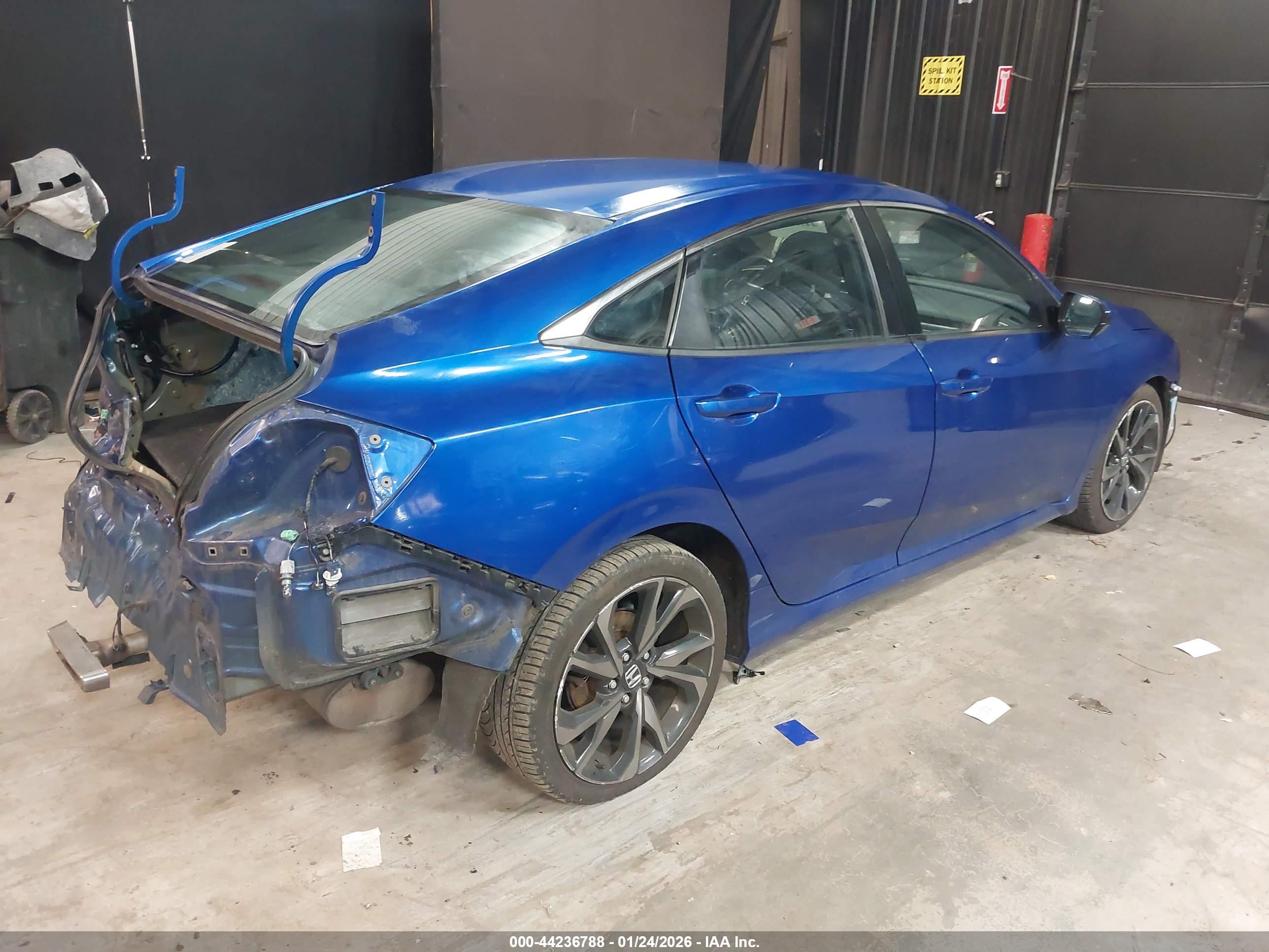HONDA CIVIC image 4