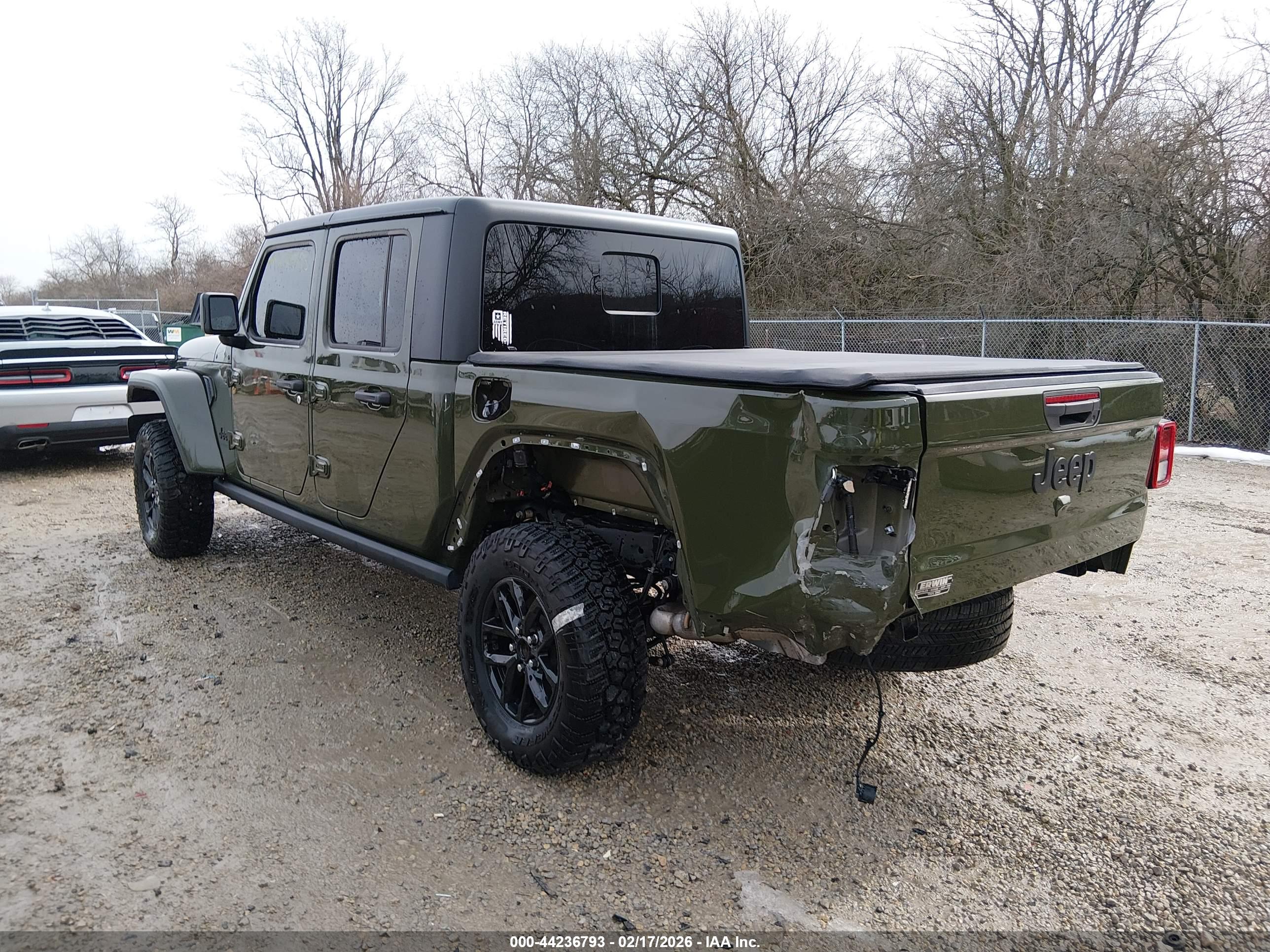 JEEP GLADIATOR image 3