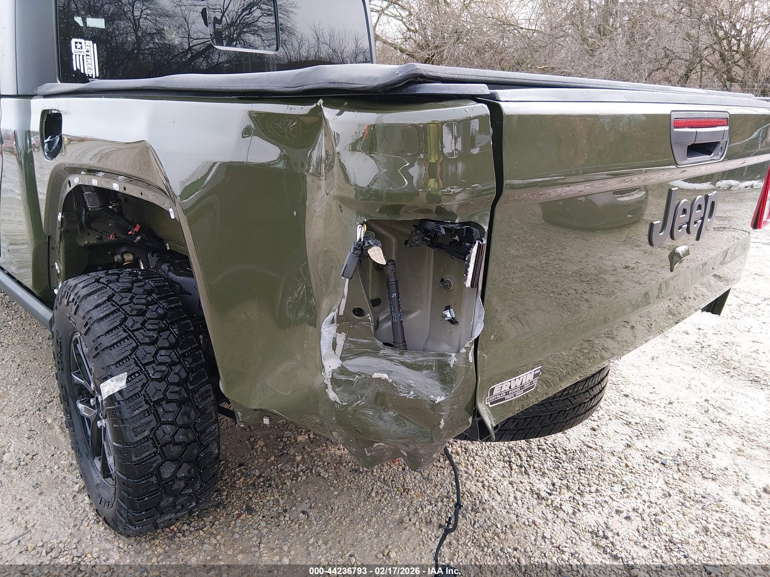 JEEP GLADIATOR image 6