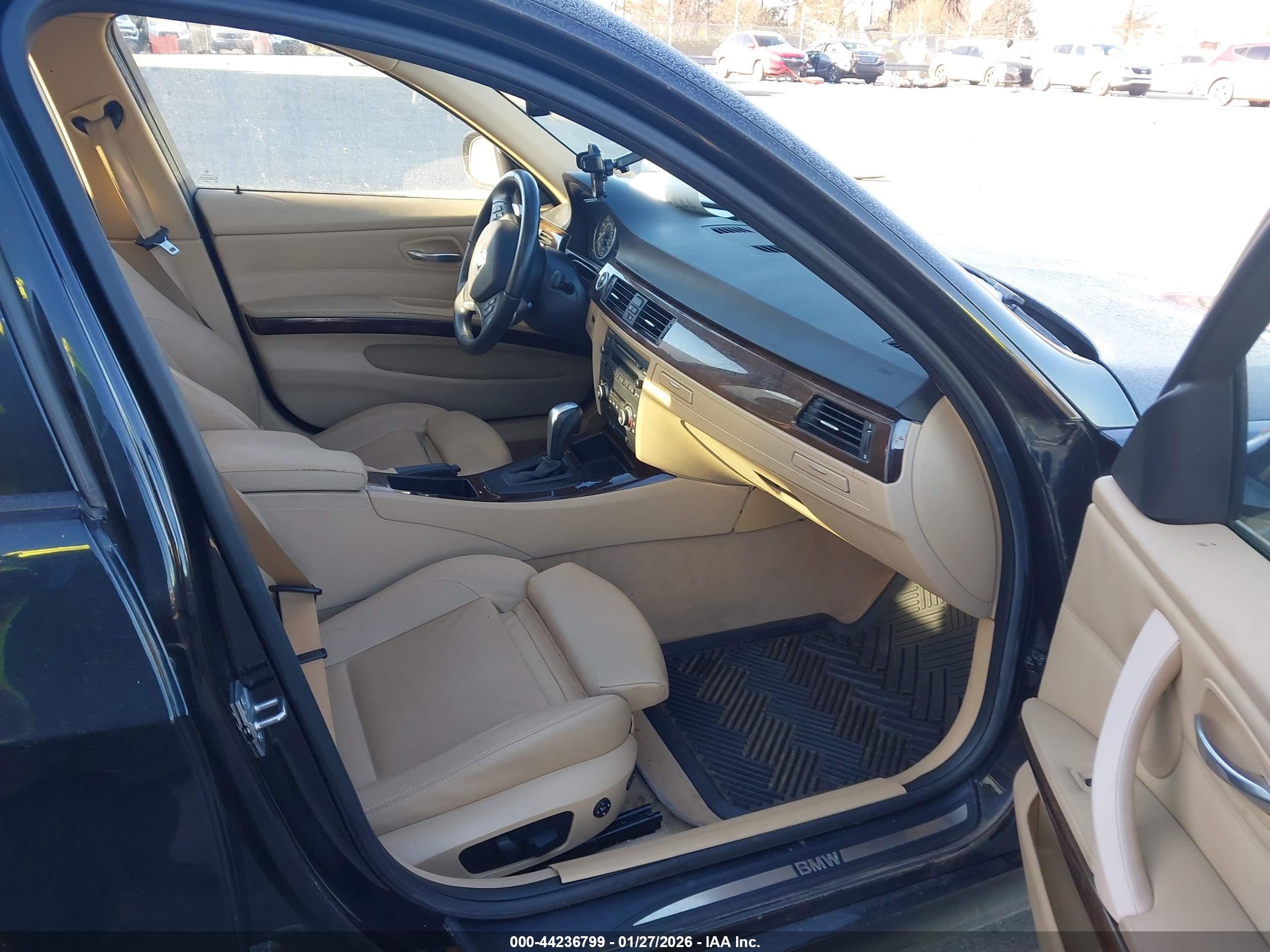 BMW 328I image 5