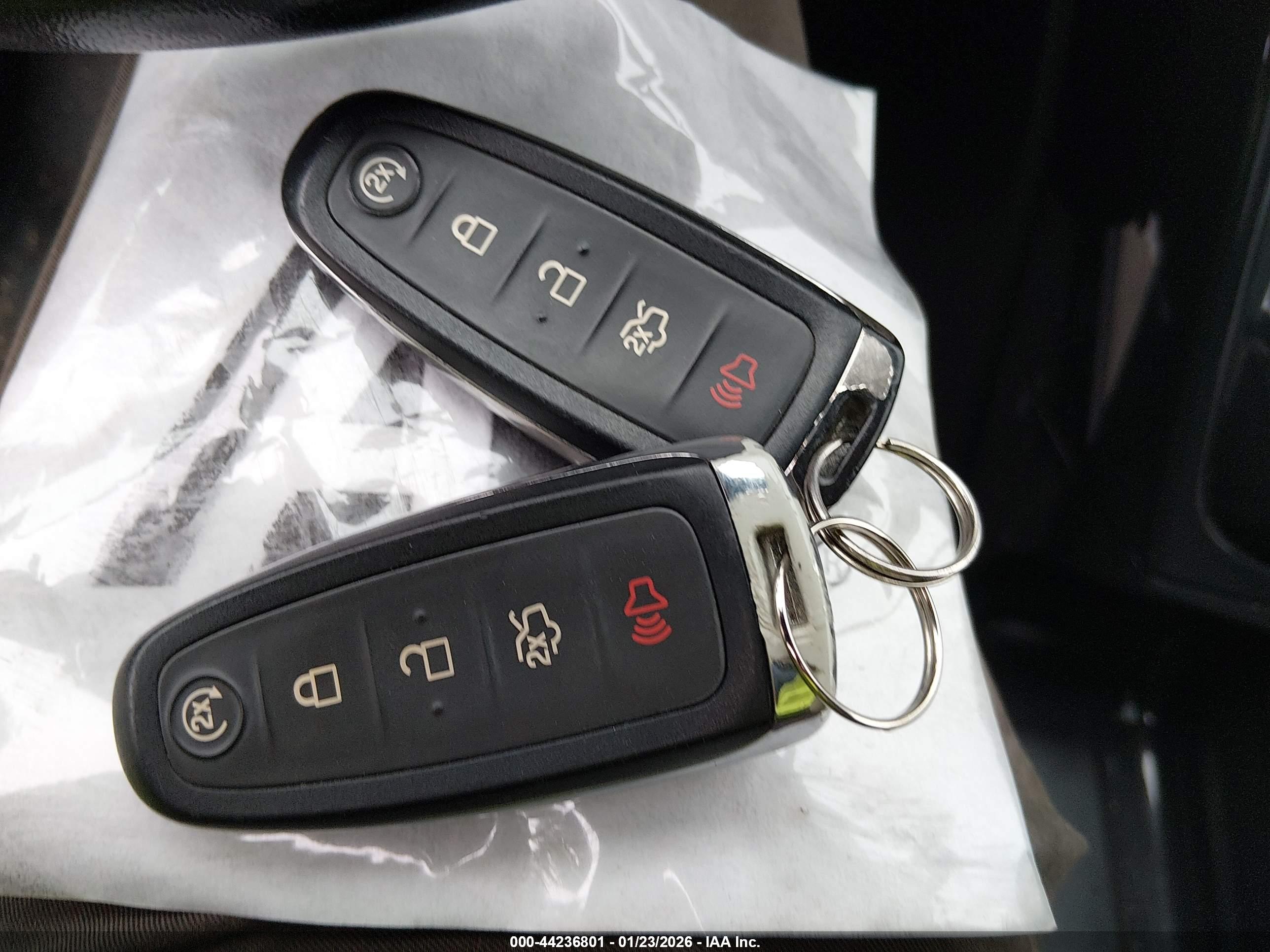 FORD ESCAPE image 11