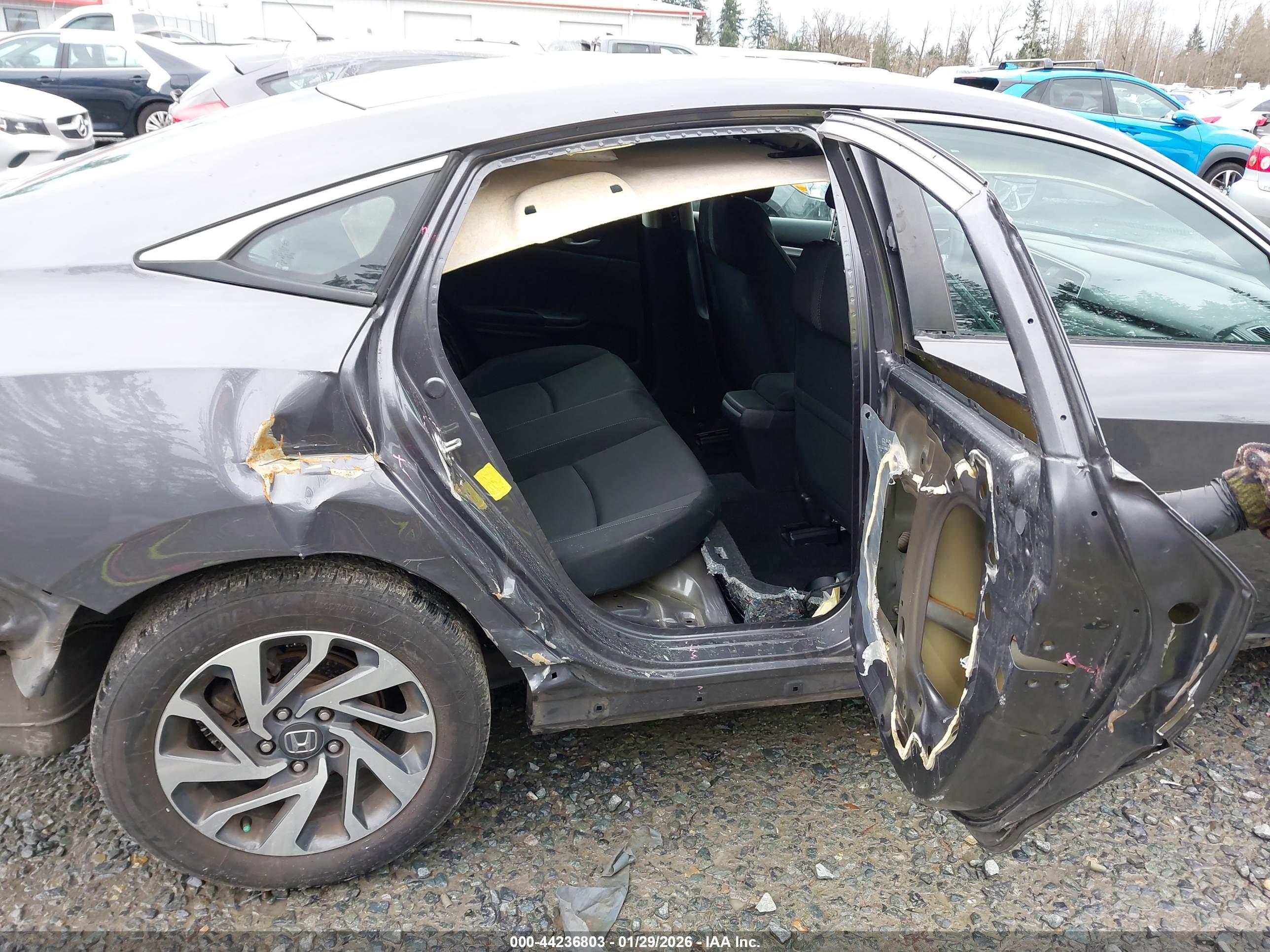 HONDA CIVIC image 8