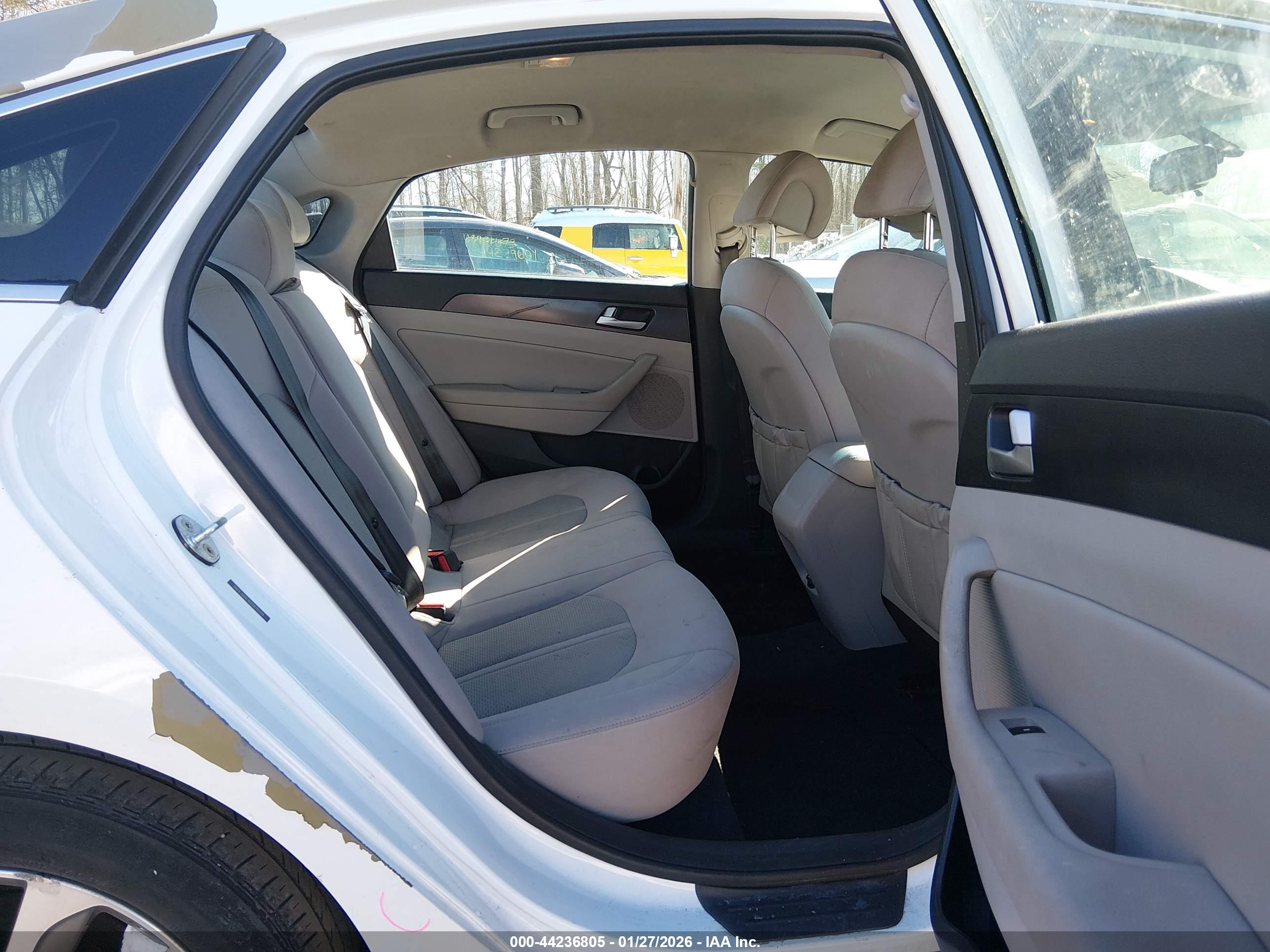 HYUNDAI SONATA image 8
