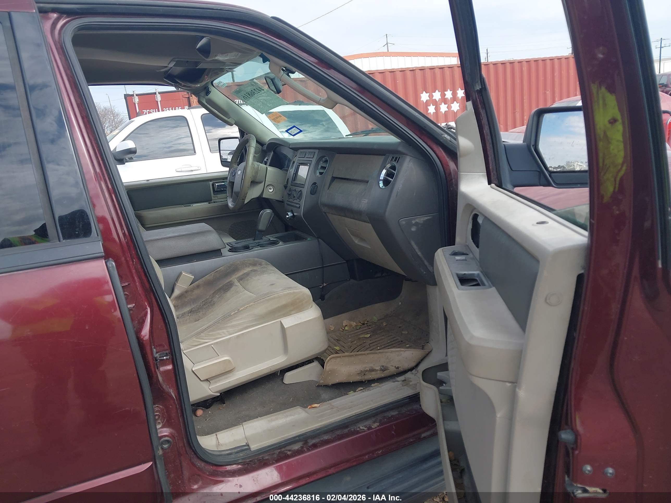 FORD EXPEDITION image 5