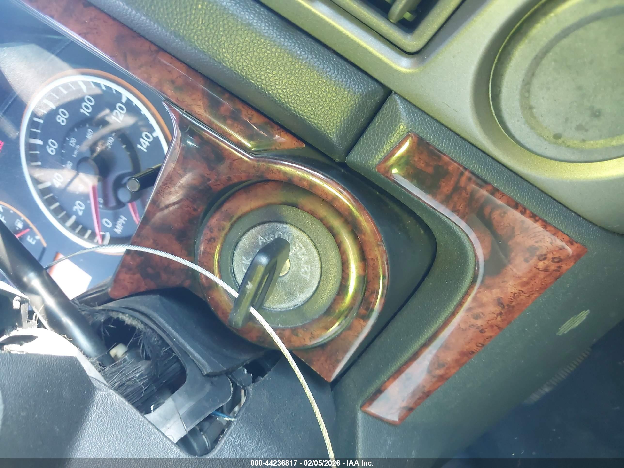 NISSAN TITAN image 11