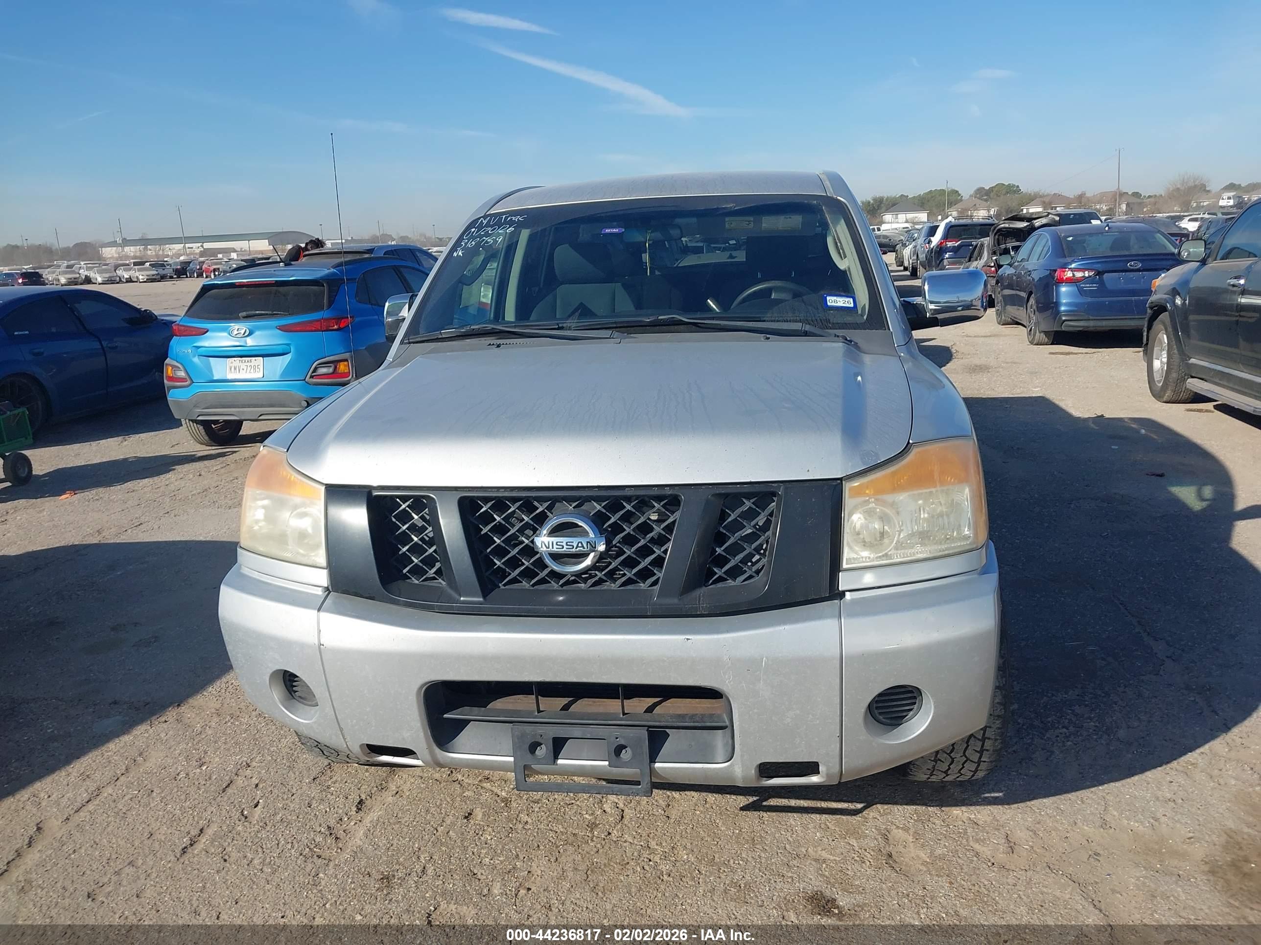 NISSAN TITAN image 6