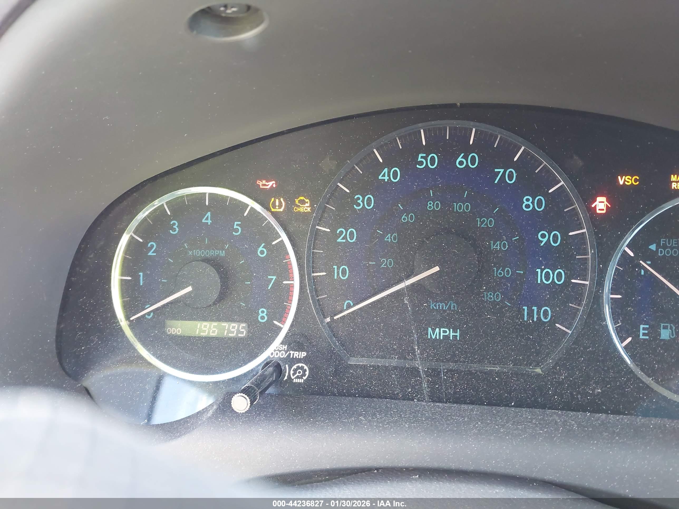 TOYOTA SIENNA image 7