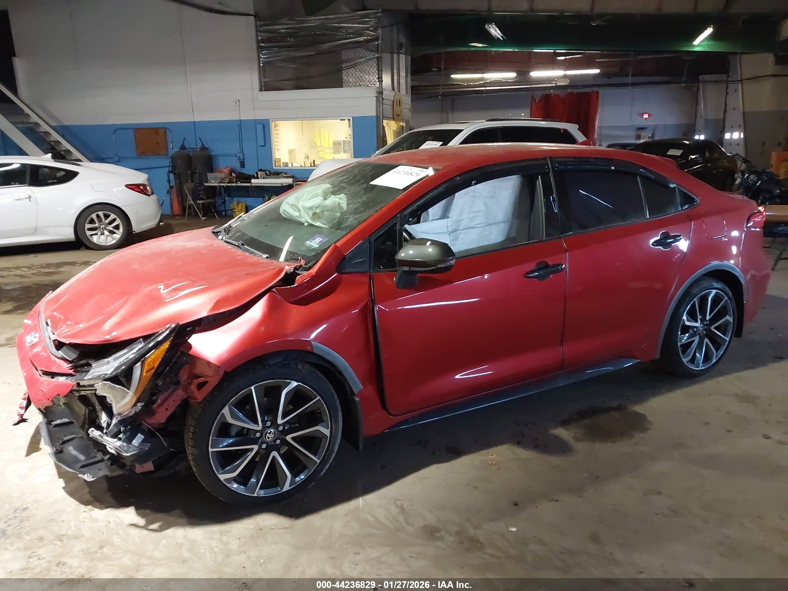 TOYOTA COROLLA image 2