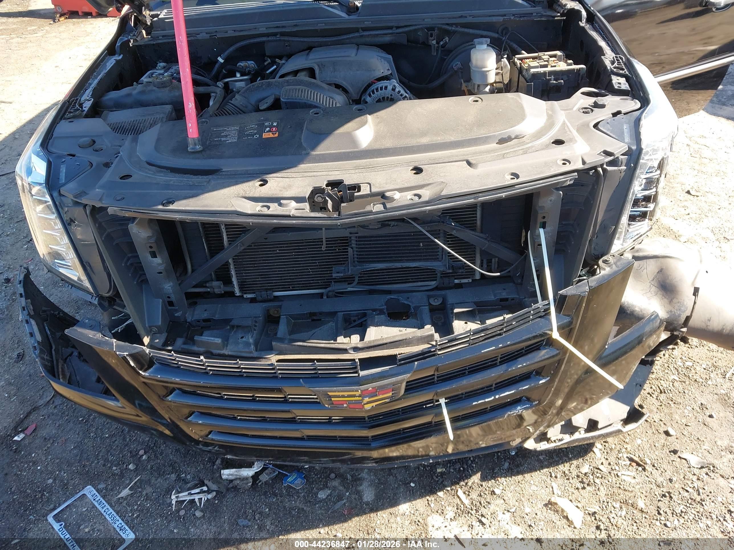 CADILLAC ESCALADE image 10
