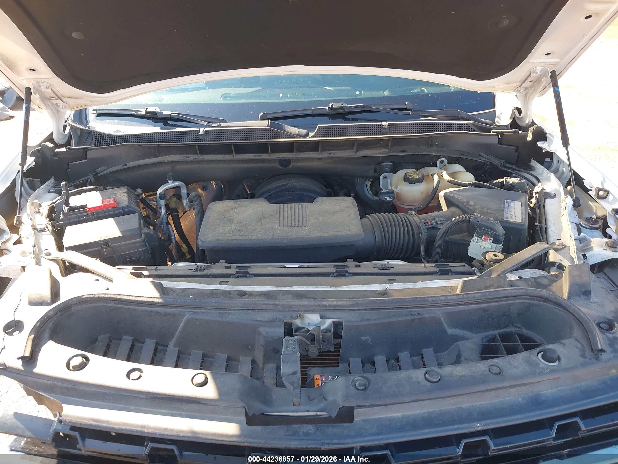 CHEVROLET TAHOE image 10