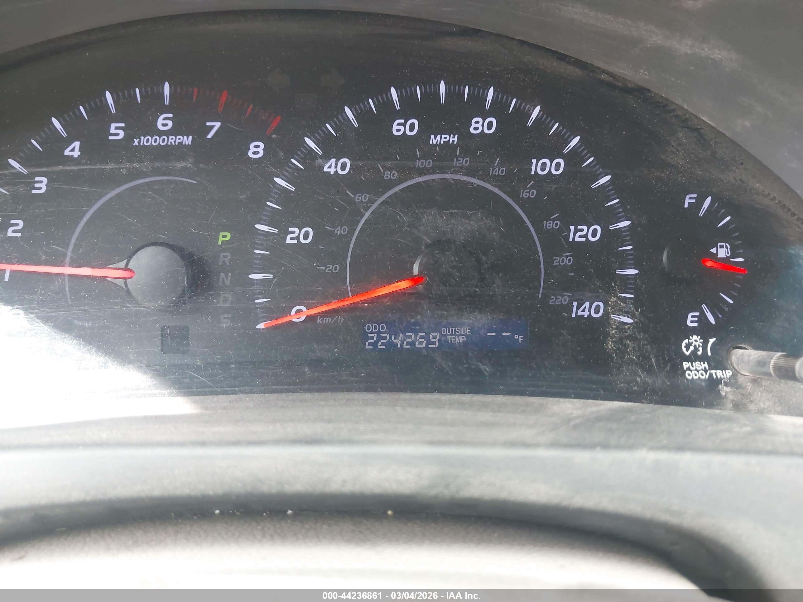 TOYOTA CAMRY image 7