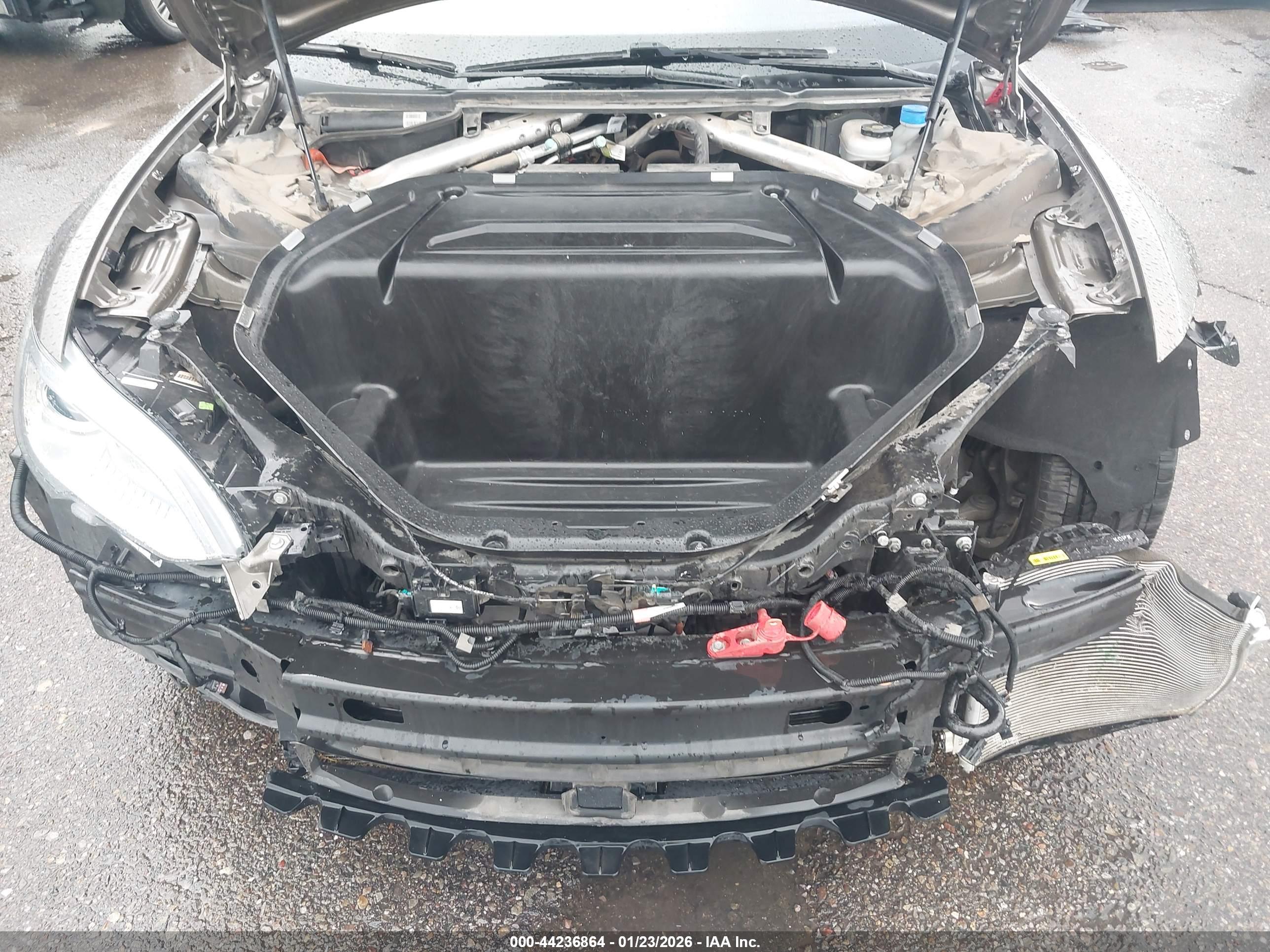 TESLA MODEL image 10